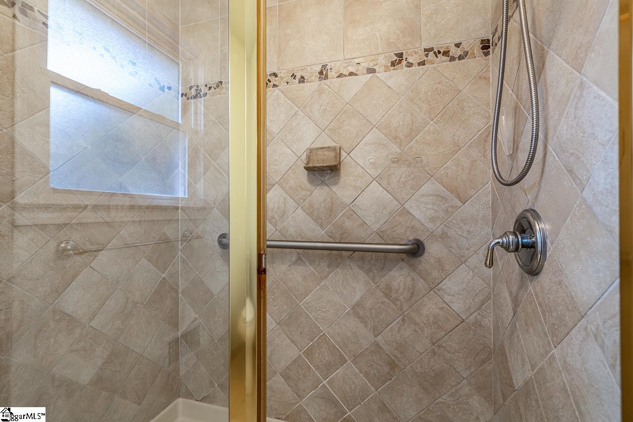 2 Meredith, Greenville, South Carolina image 33