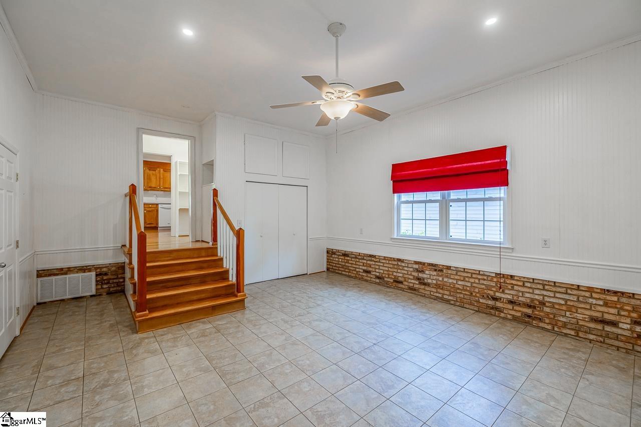 2 Meredith, Greenville, South Carolina image 38