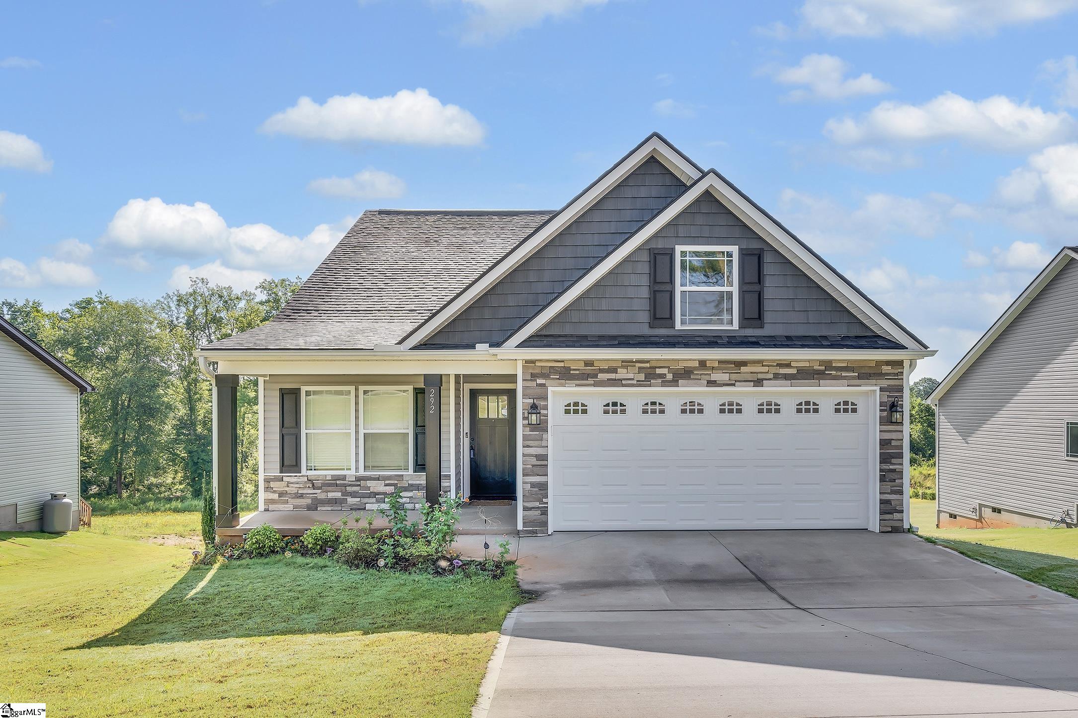 292 Long Branch Road, Chesnee SC 29323