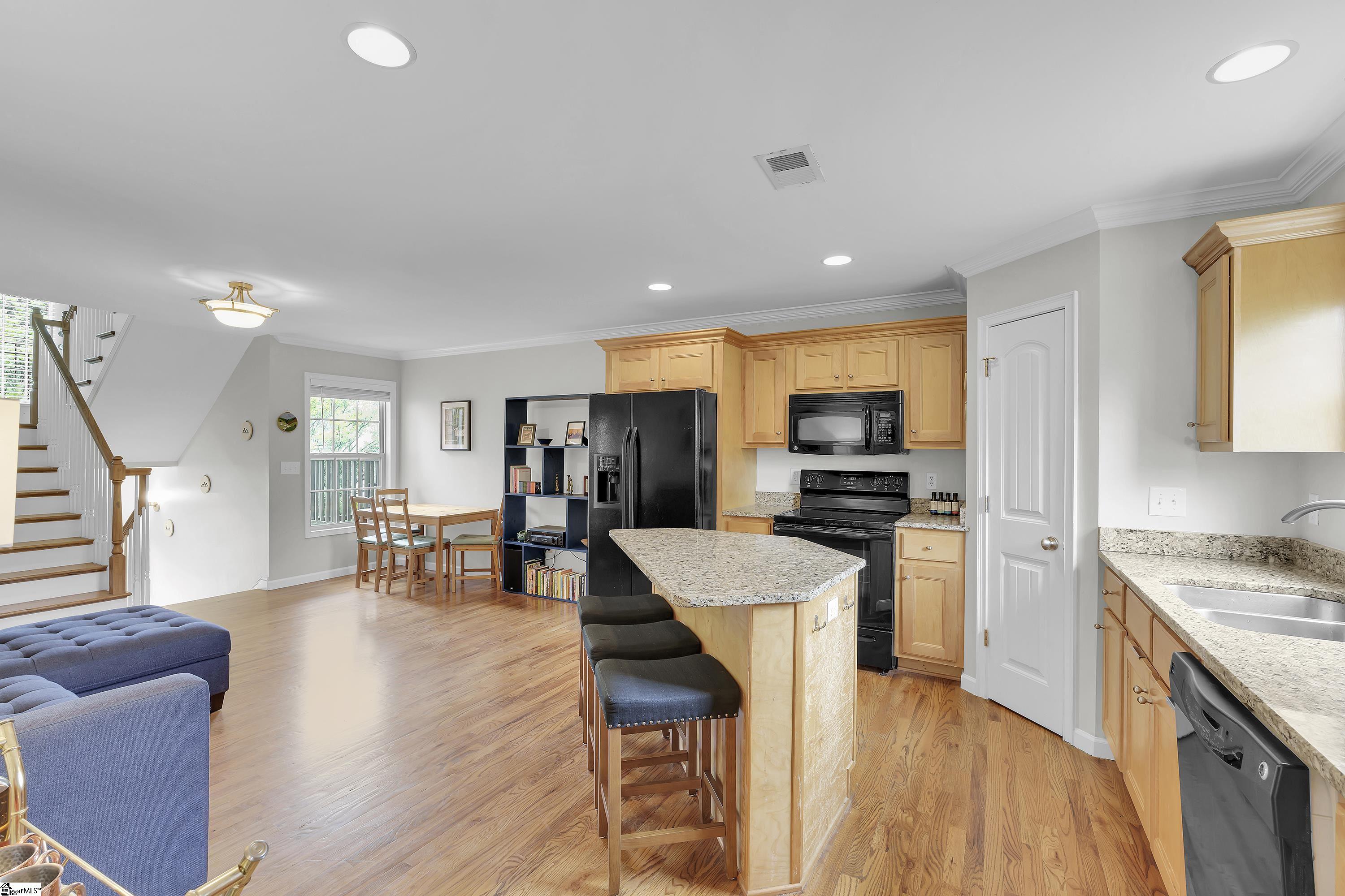 7 Hamilton, Greenville, South Carolina image 2
