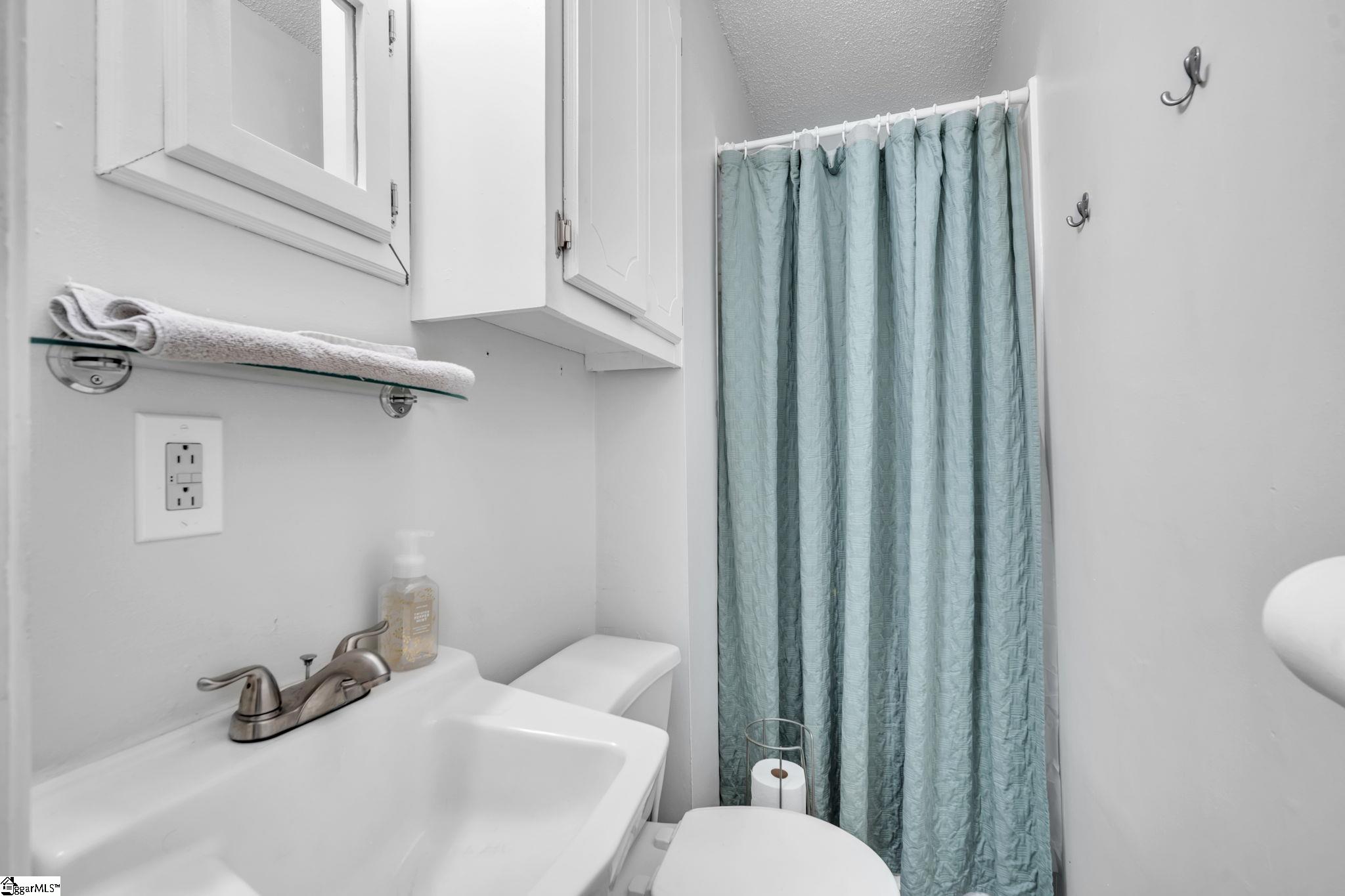 5 Camelot, Greenville, South Carolina image 19