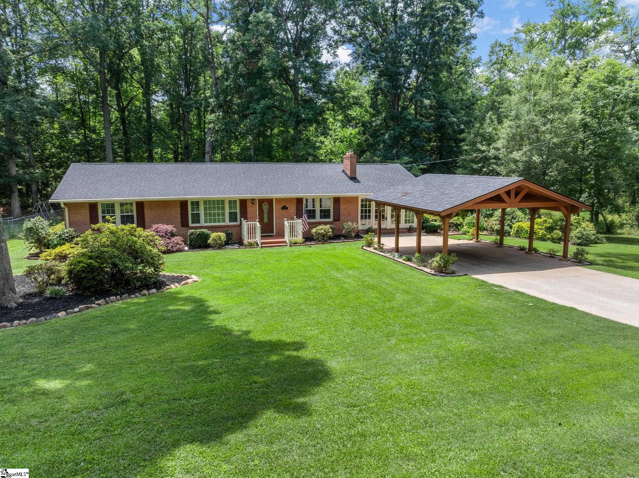 231 Belair, Wellford, South Carolina image 2