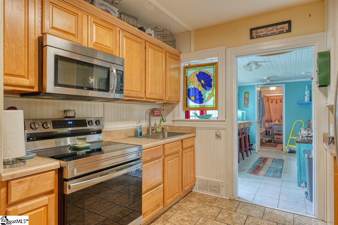 521 S Limestone, Gaffney, South Carolina image 25