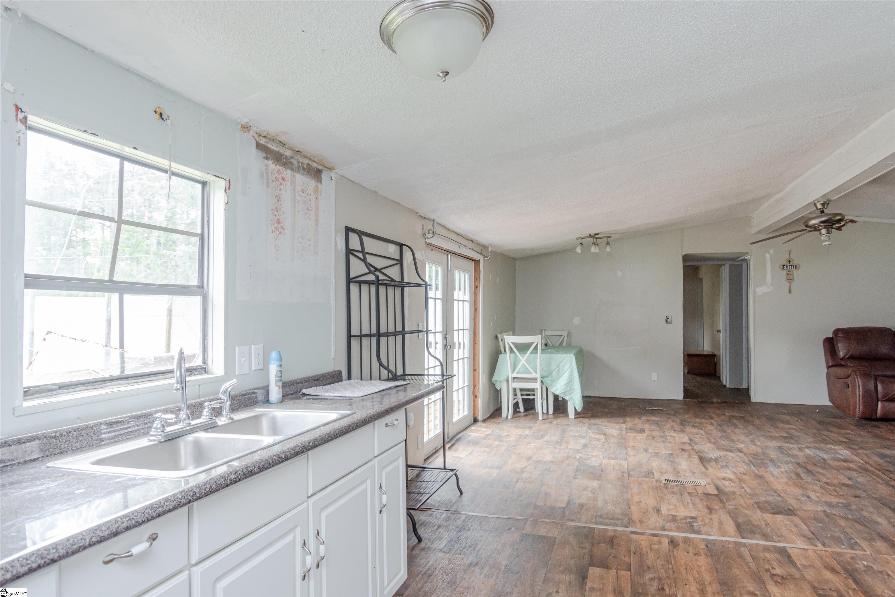 95 Madden, Clinton, South Carolina image 11