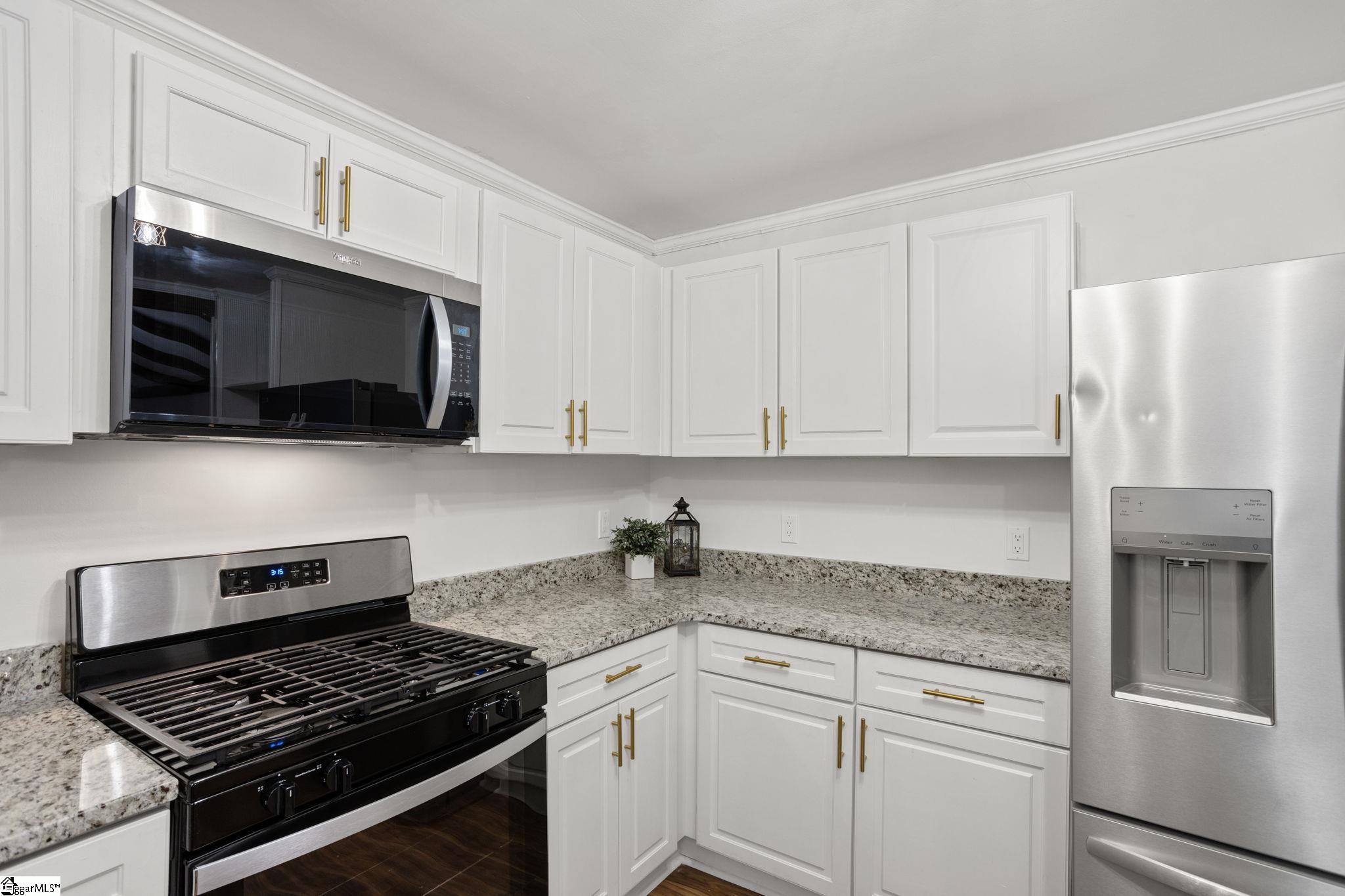 26 Dagenham, Greenville, South Carolina image 15