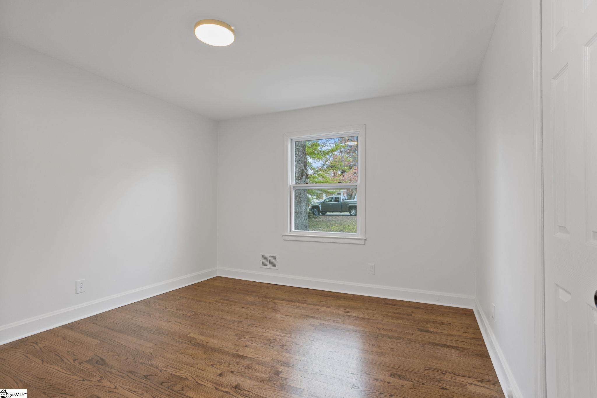 26 Dagenham, Greenville, South Carolina image 18