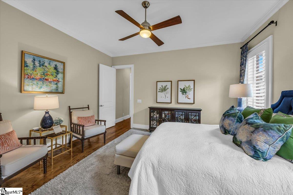 2 Arezzo, Greenville, South Carolina image 20