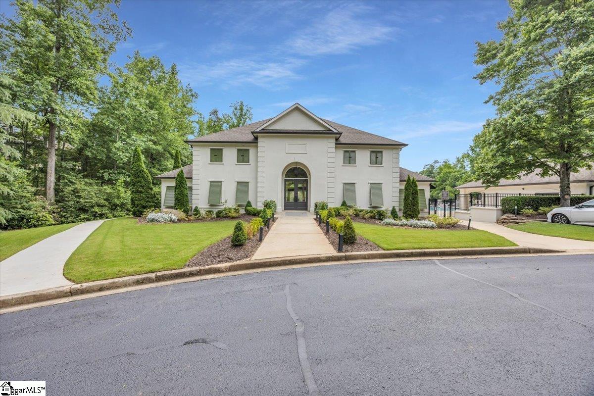 2 Arezzo, Greenville, South Carolina image 40