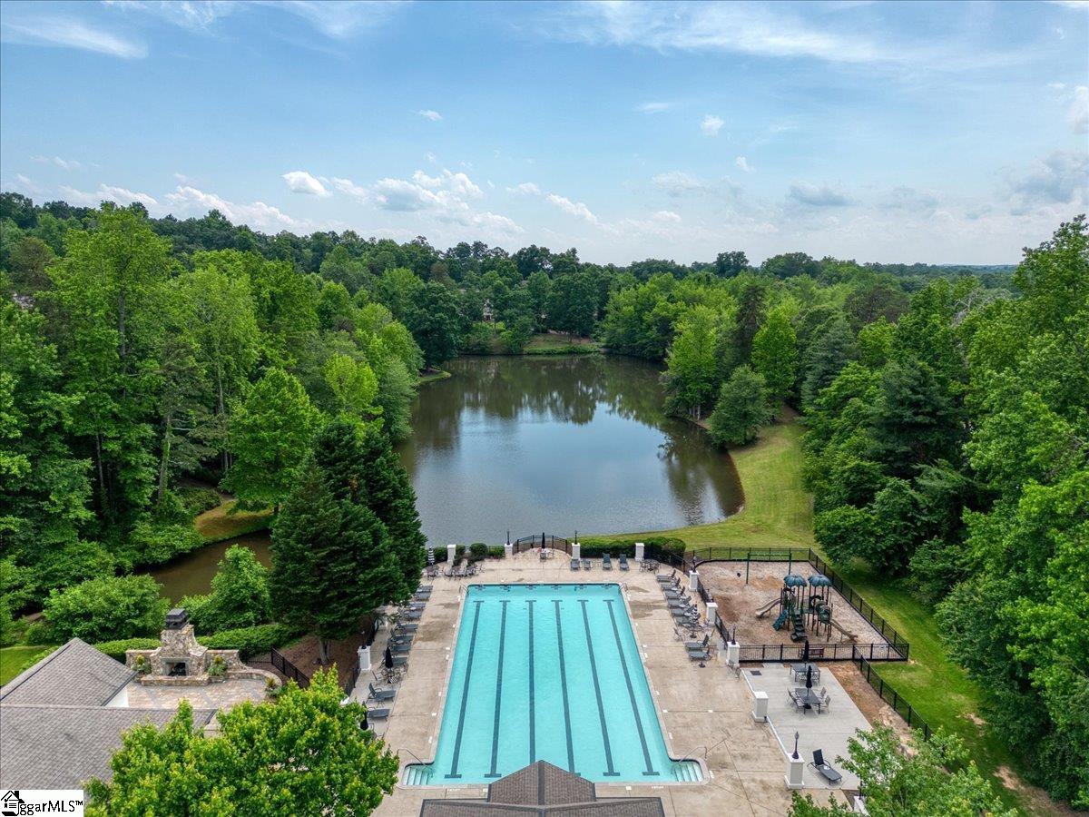 2 Arezzo, Greenville, South Carolina image 46