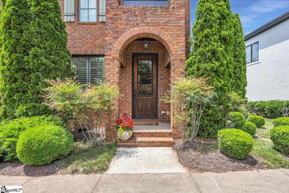 2 Arezzo, Greenville, South Carolina image 4