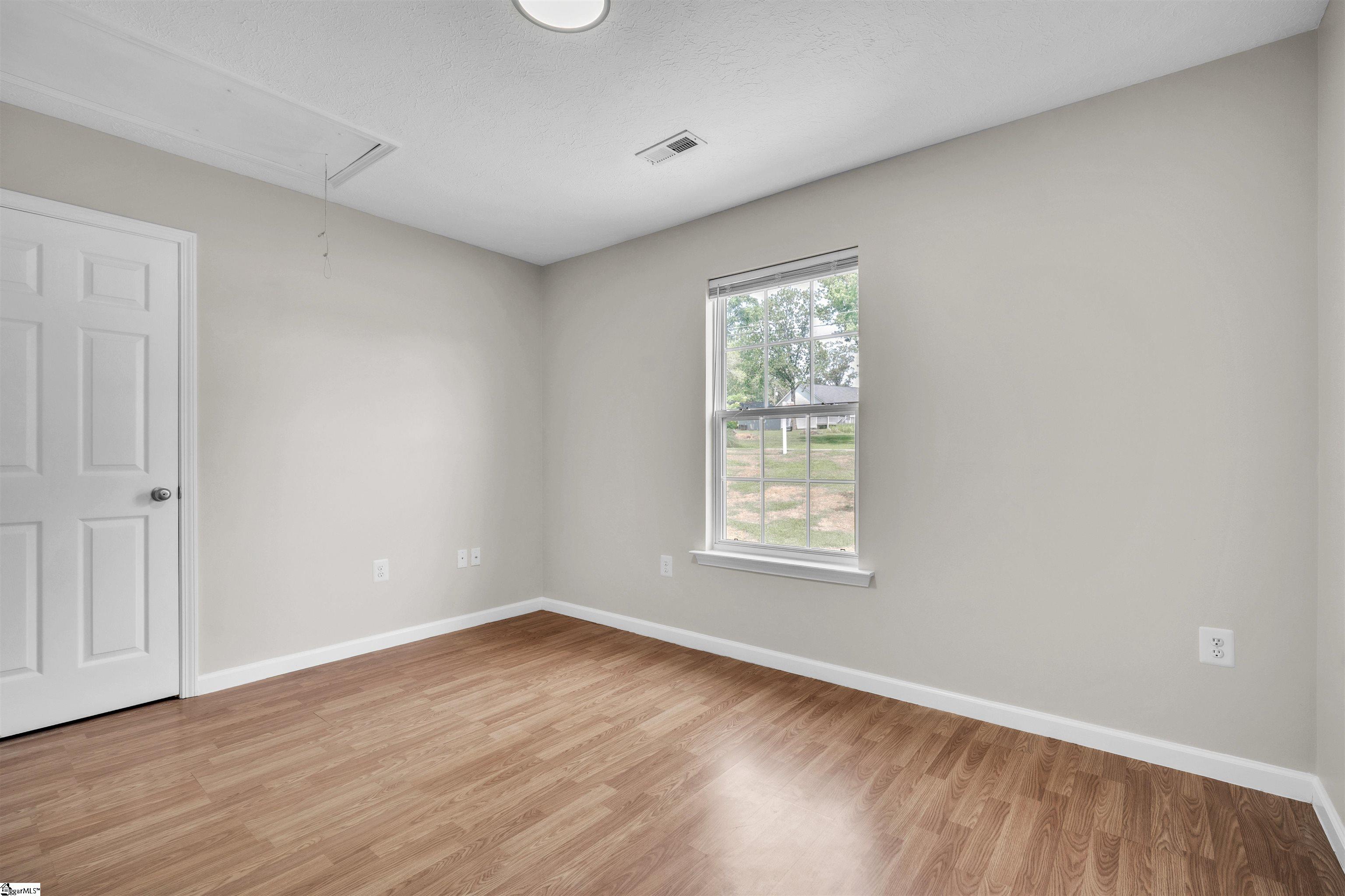 747 Laurel, Greer, South Carolina image 15