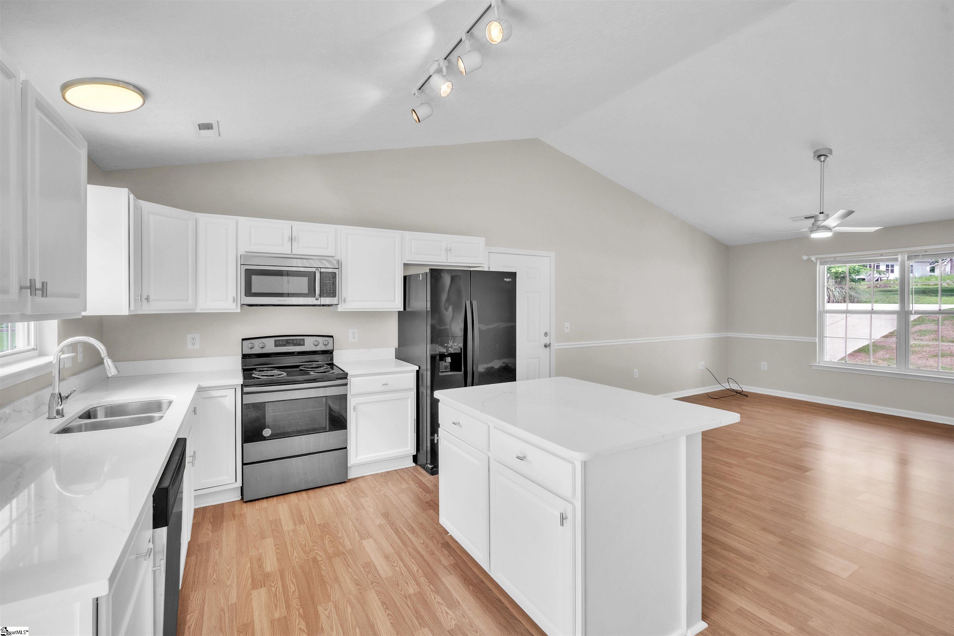 747 Laurel, Greer, South Carolina image 9