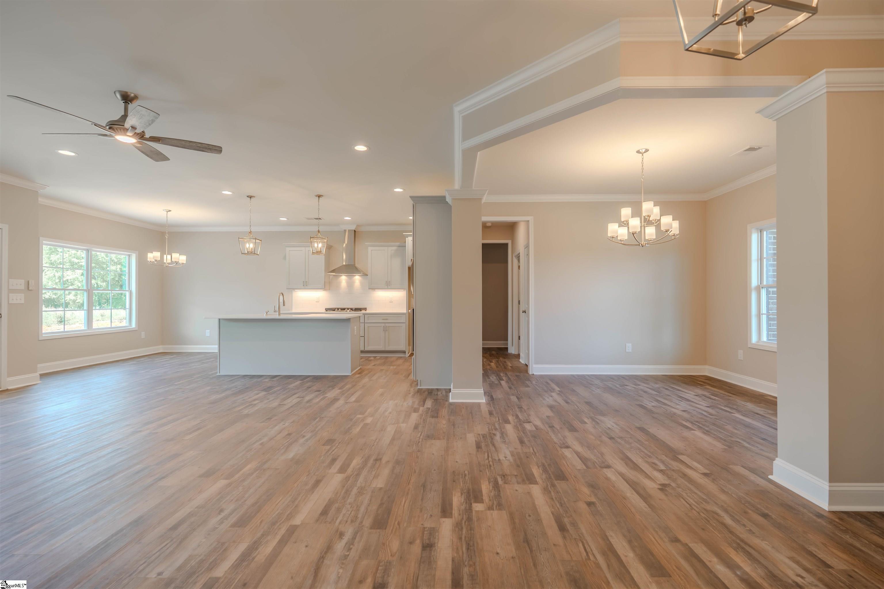 108 Willett, Taylors, South Carolina image 3