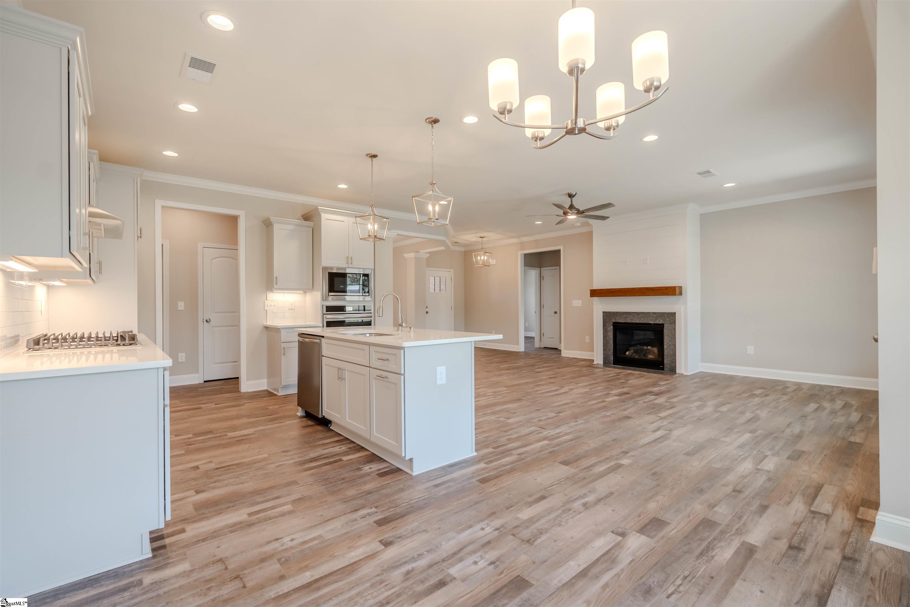 108 Willett, Taylors, South Carolina image 24