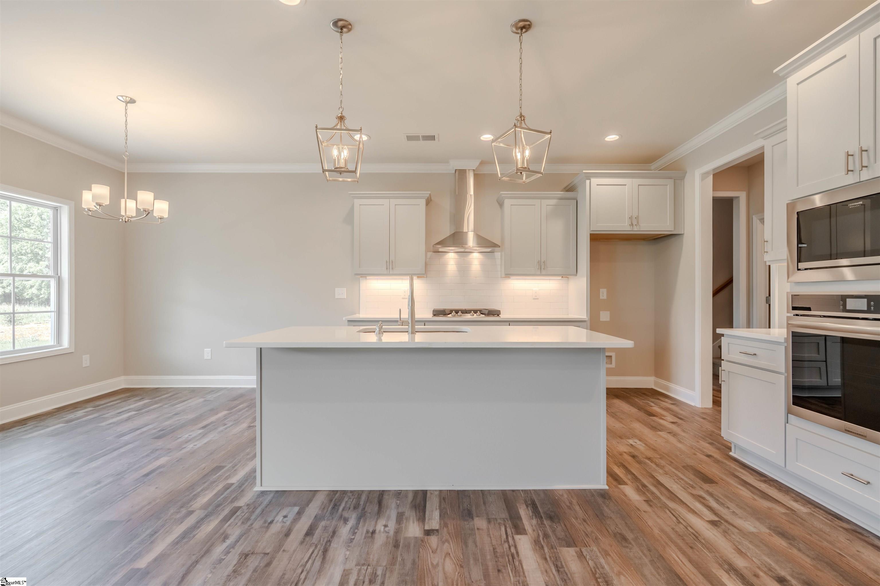 108 Willett, Taylors, South Carolina image 4