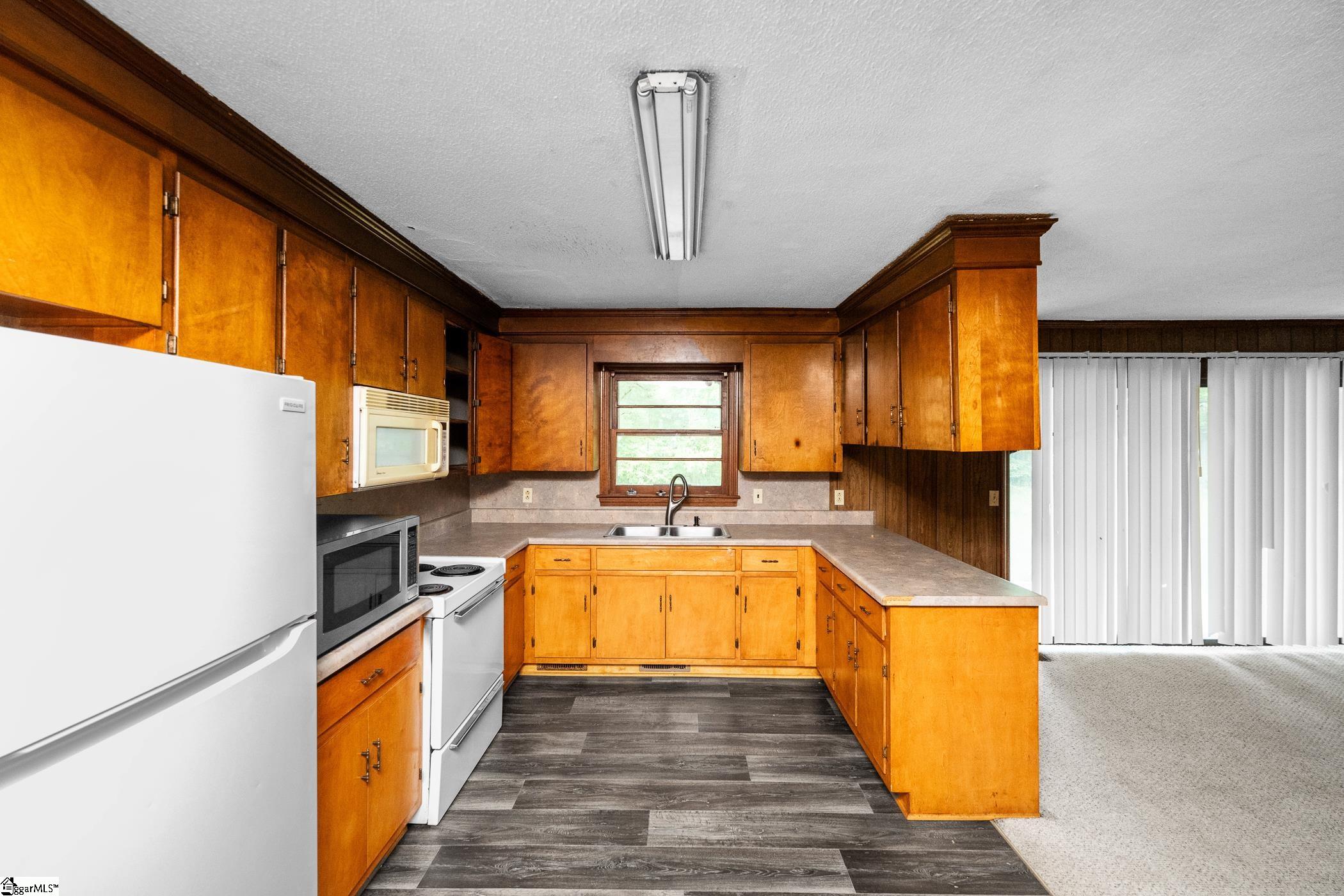 1313 Farmer, Starr, South Carolina image 6