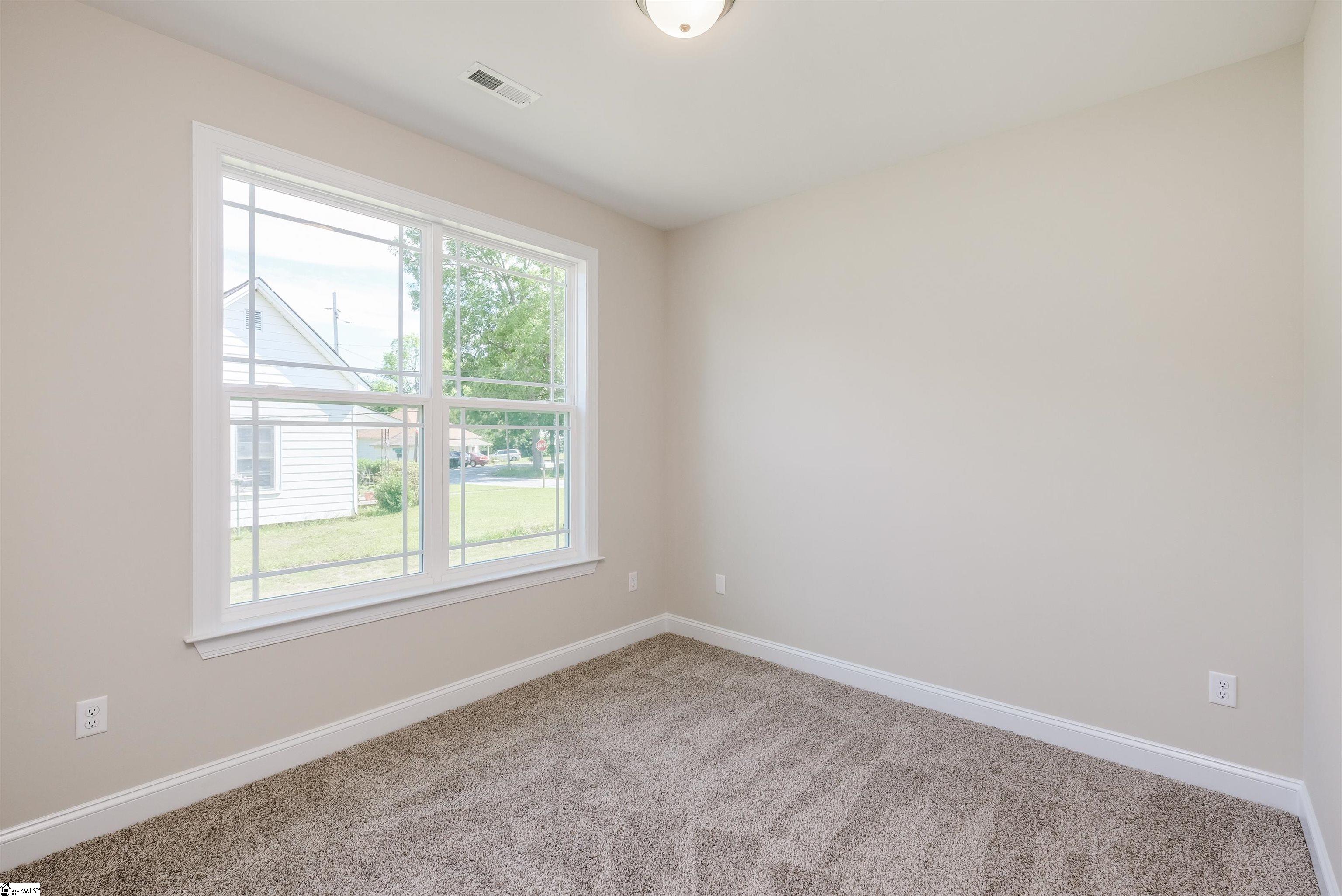 106 North, Belton, South Carolina image 15