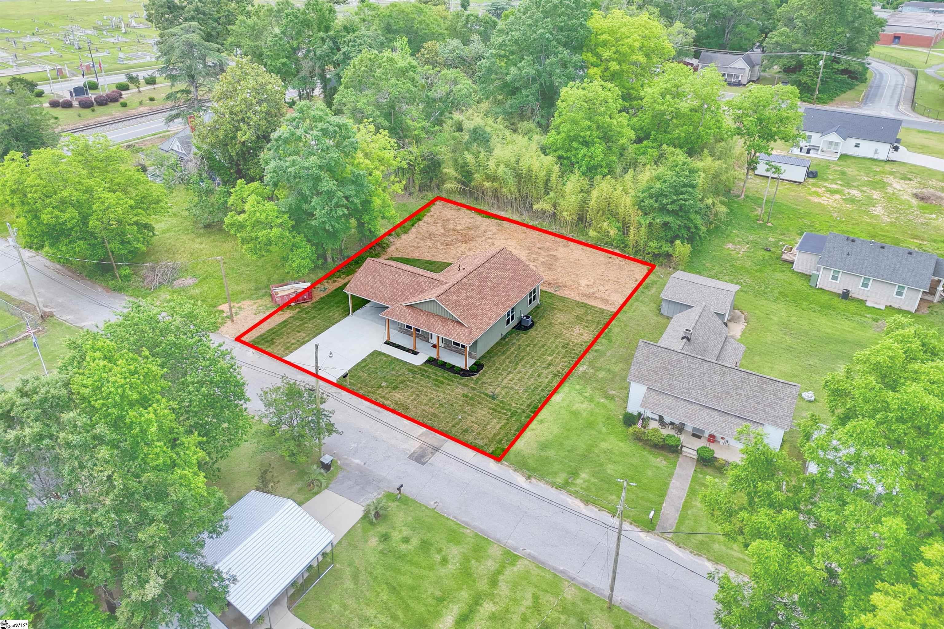 106 North, Belton, South Carolina image 28