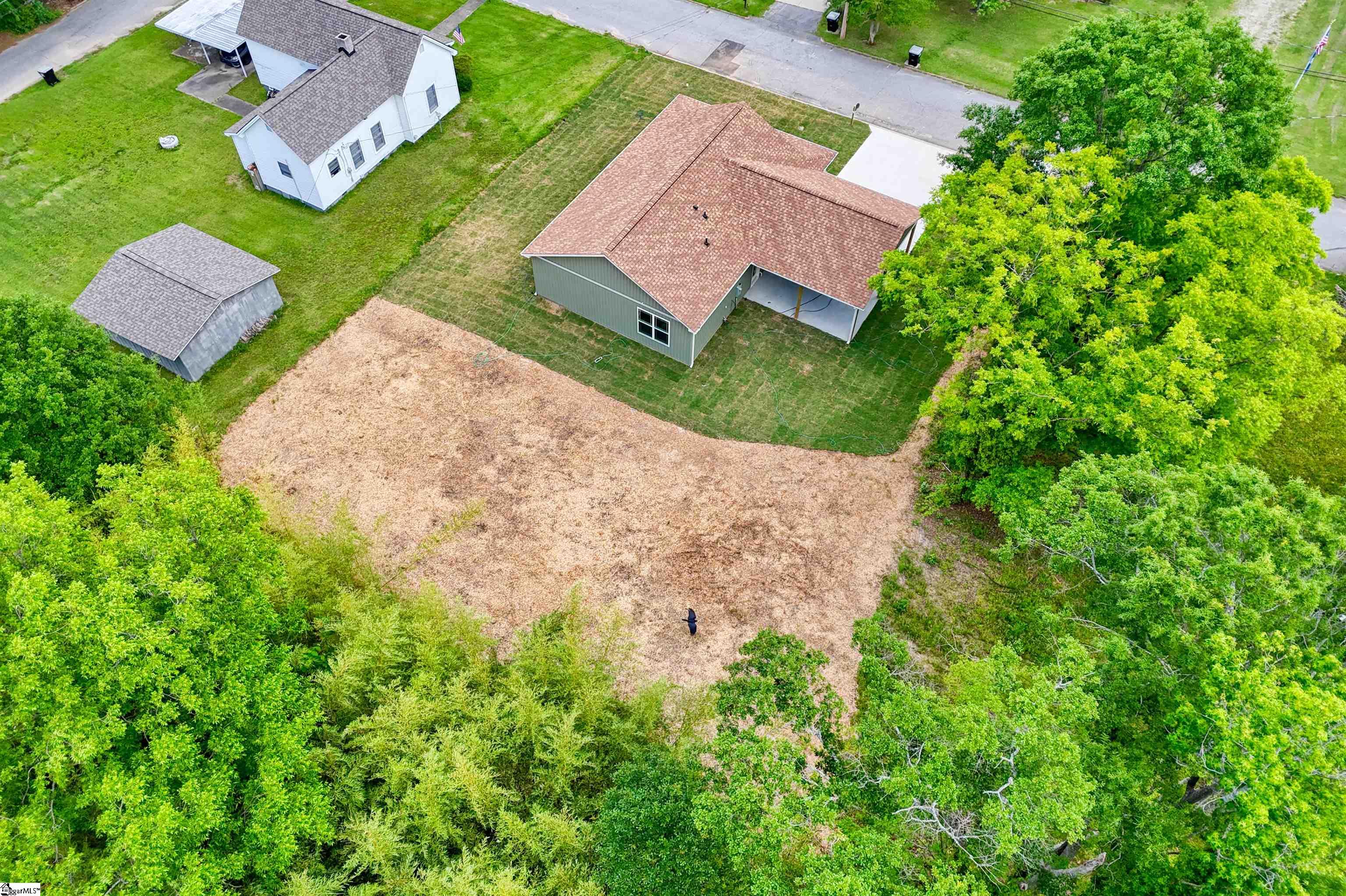106 North, Belton, South Carolina image 31