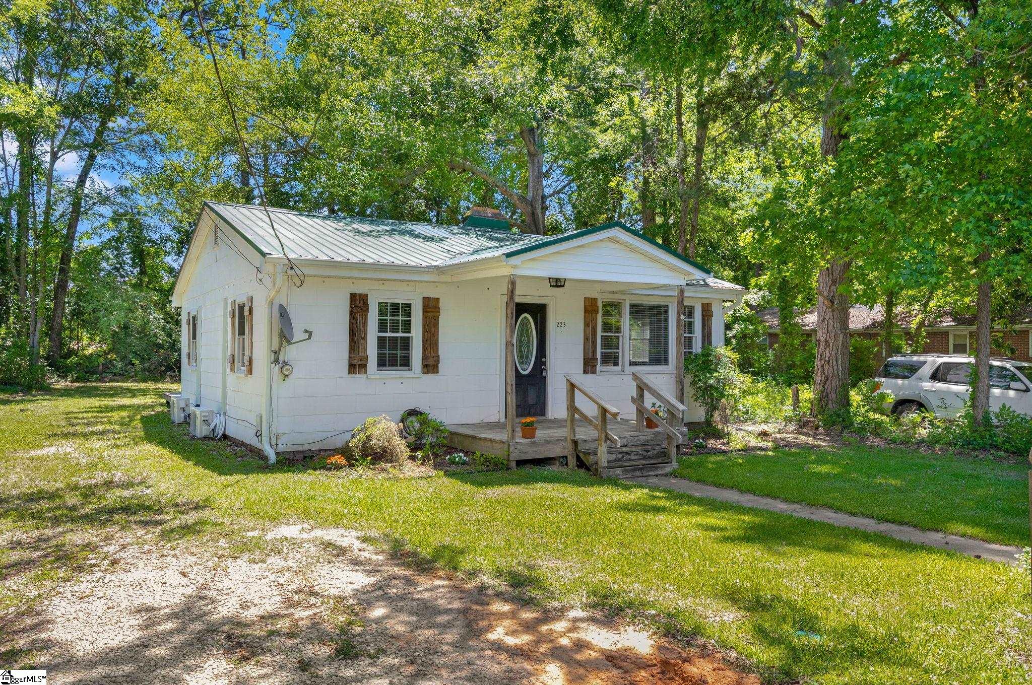223 Tompkins, Greenwood, South Carolina image 3