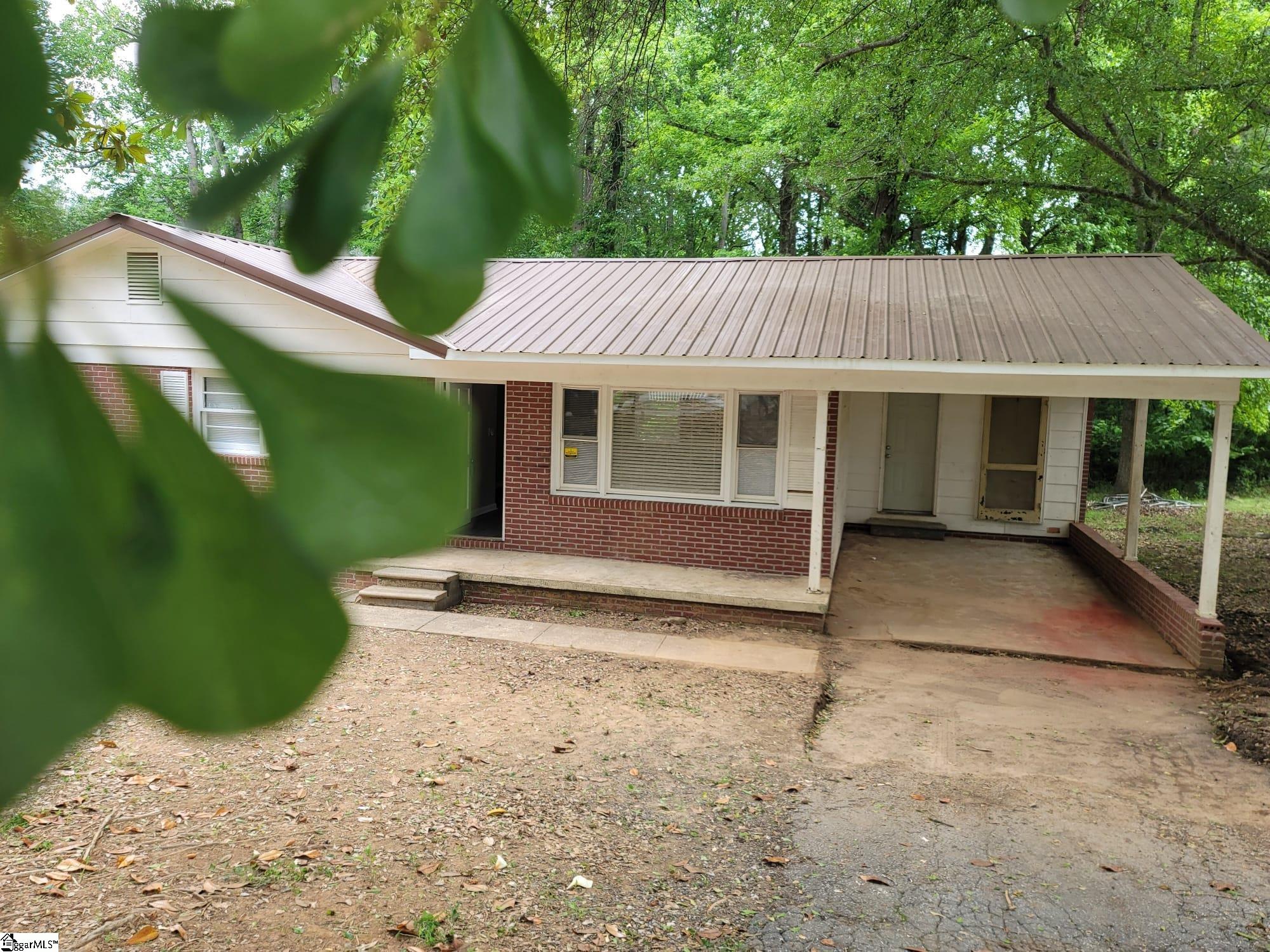 200 Lincoln, Gaffney, South Carolina image 4