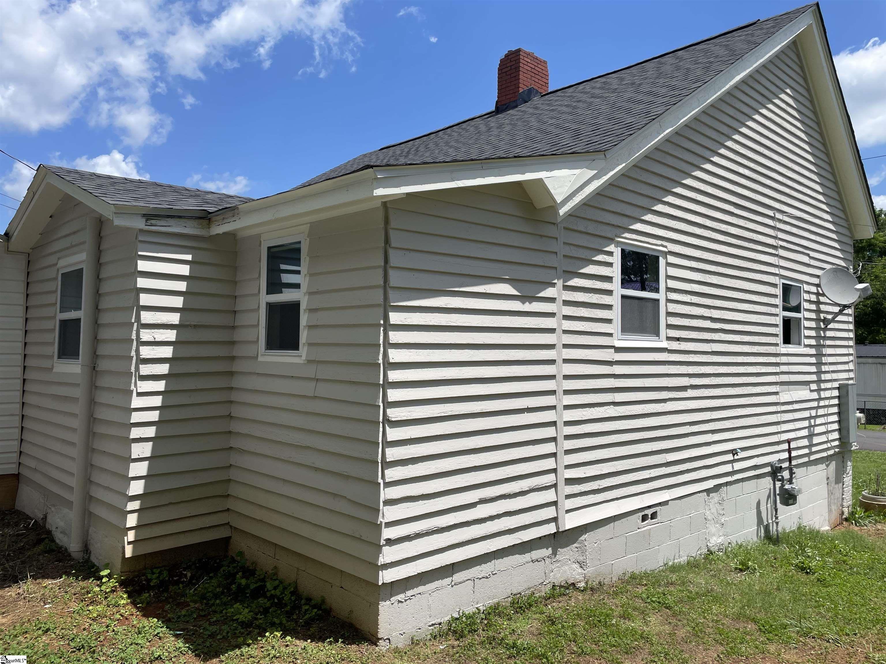 10 Finley, Pelzer, South Carolina image 3
