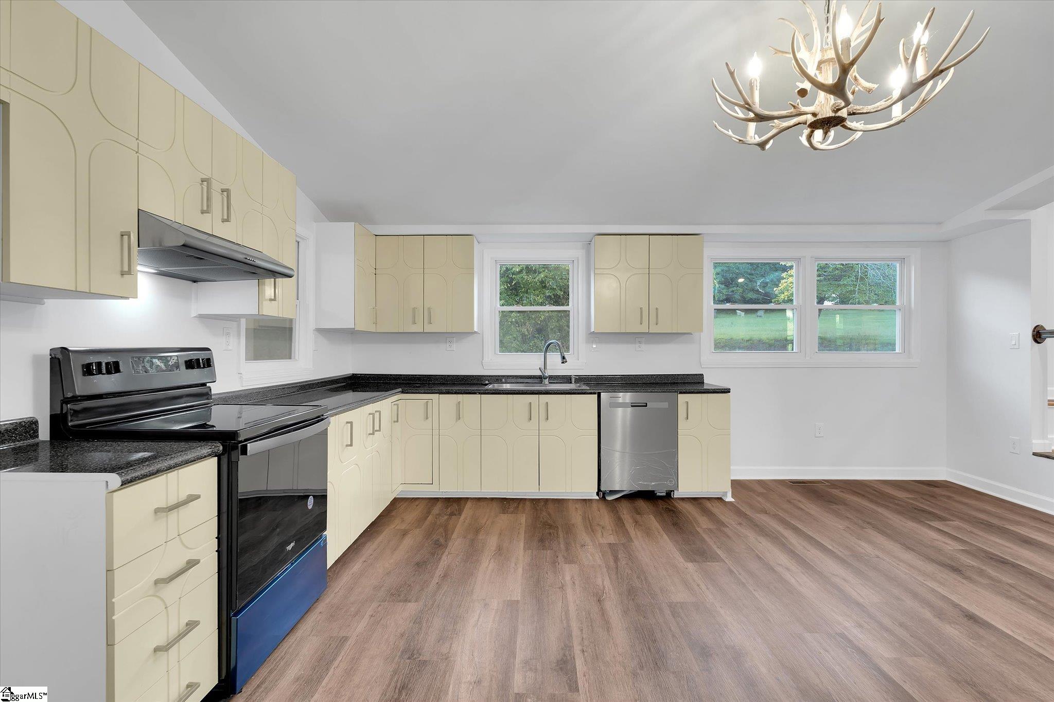 402 Laurel And Hardy Lake, Marietta, South Carolina image 13