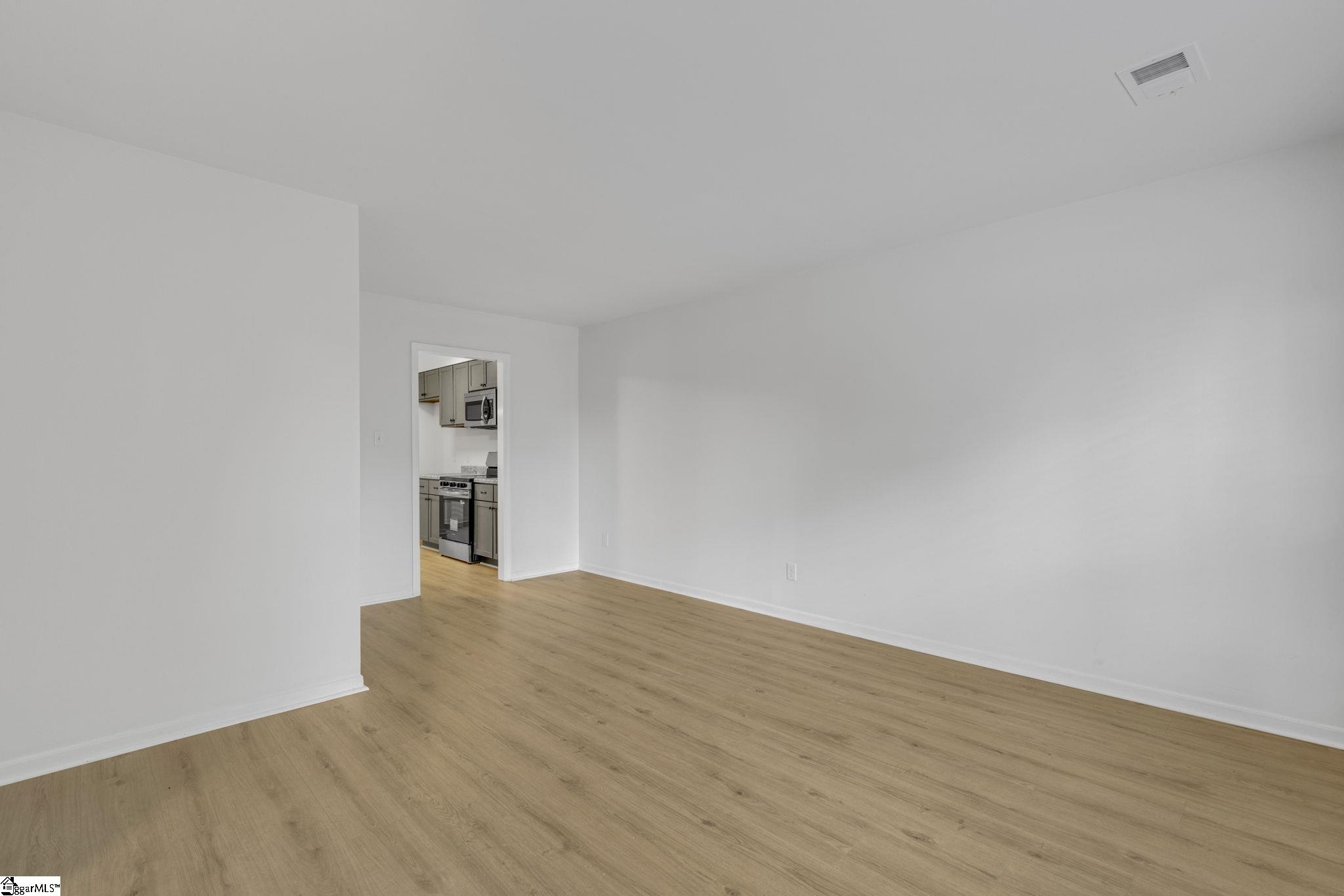 528 Market, Spartanburg, South Carolina image 6