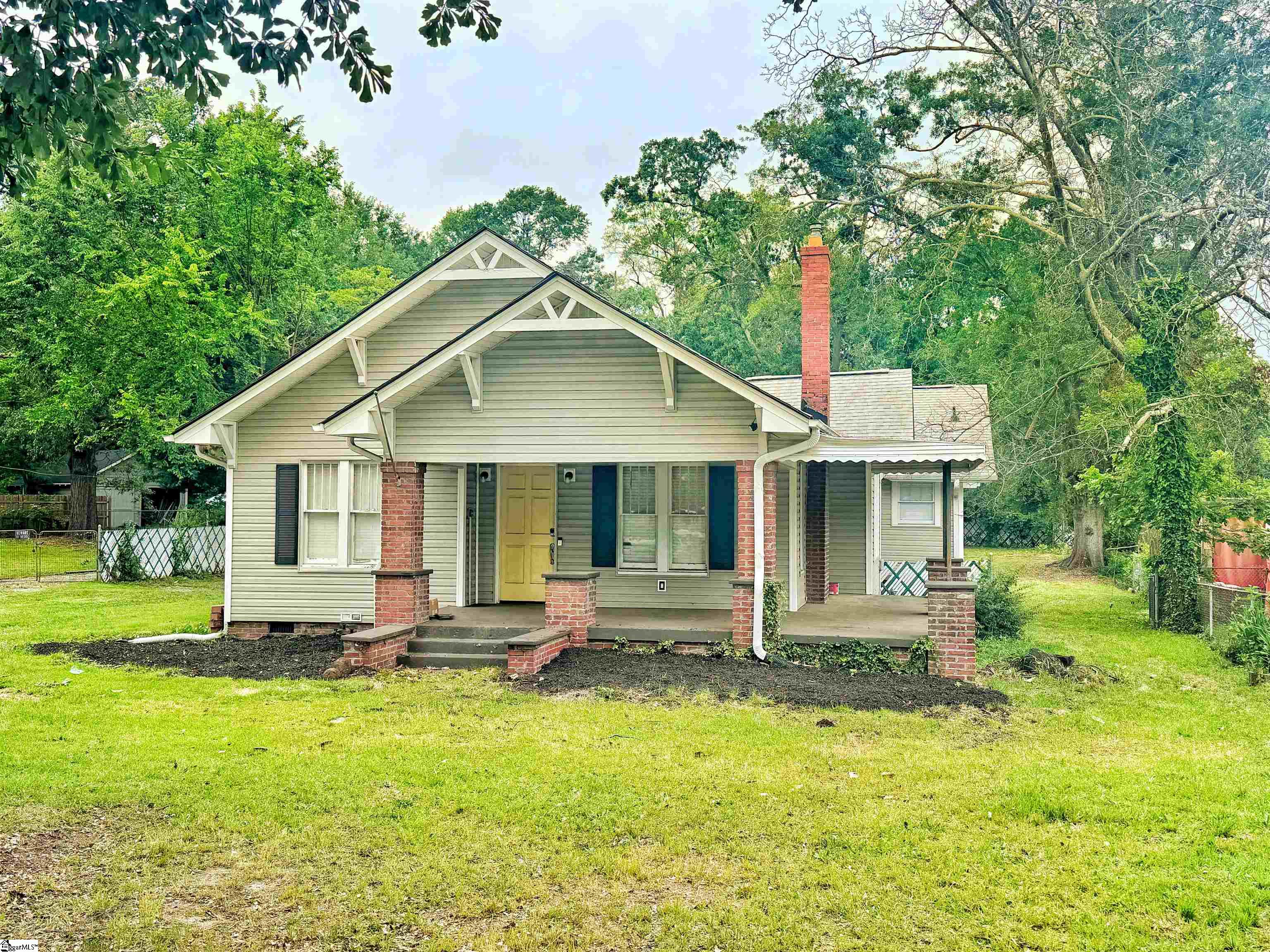 203 Arlington, Greer, South Carolina image 2