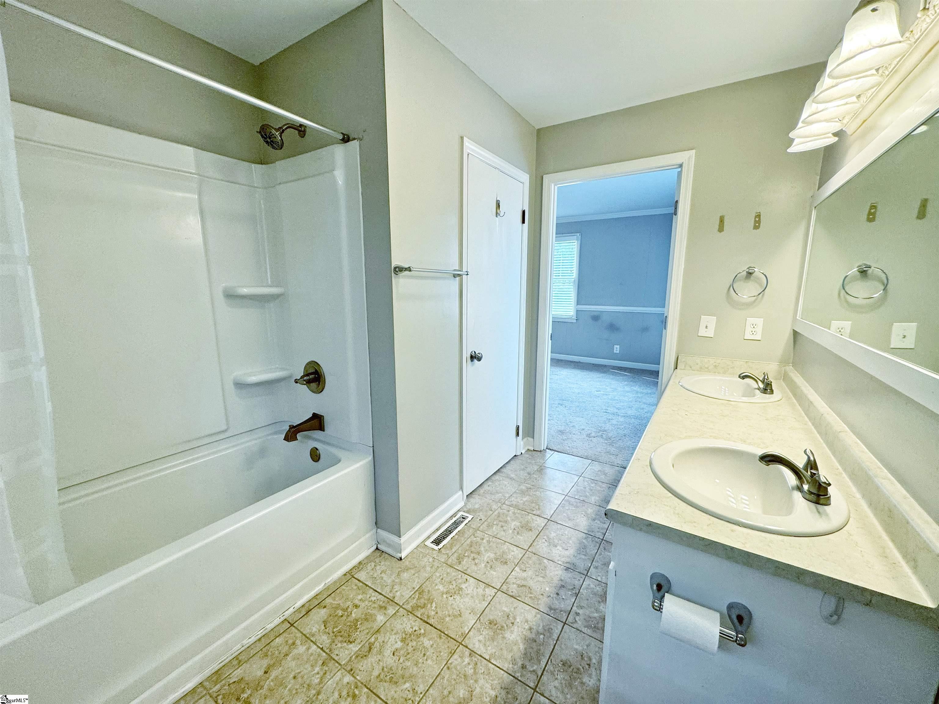 203 Arlington, Greer, South Carolina image 12