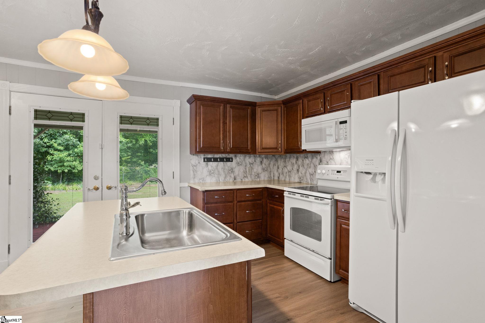 112 L, Williamston, South Carolina image 14