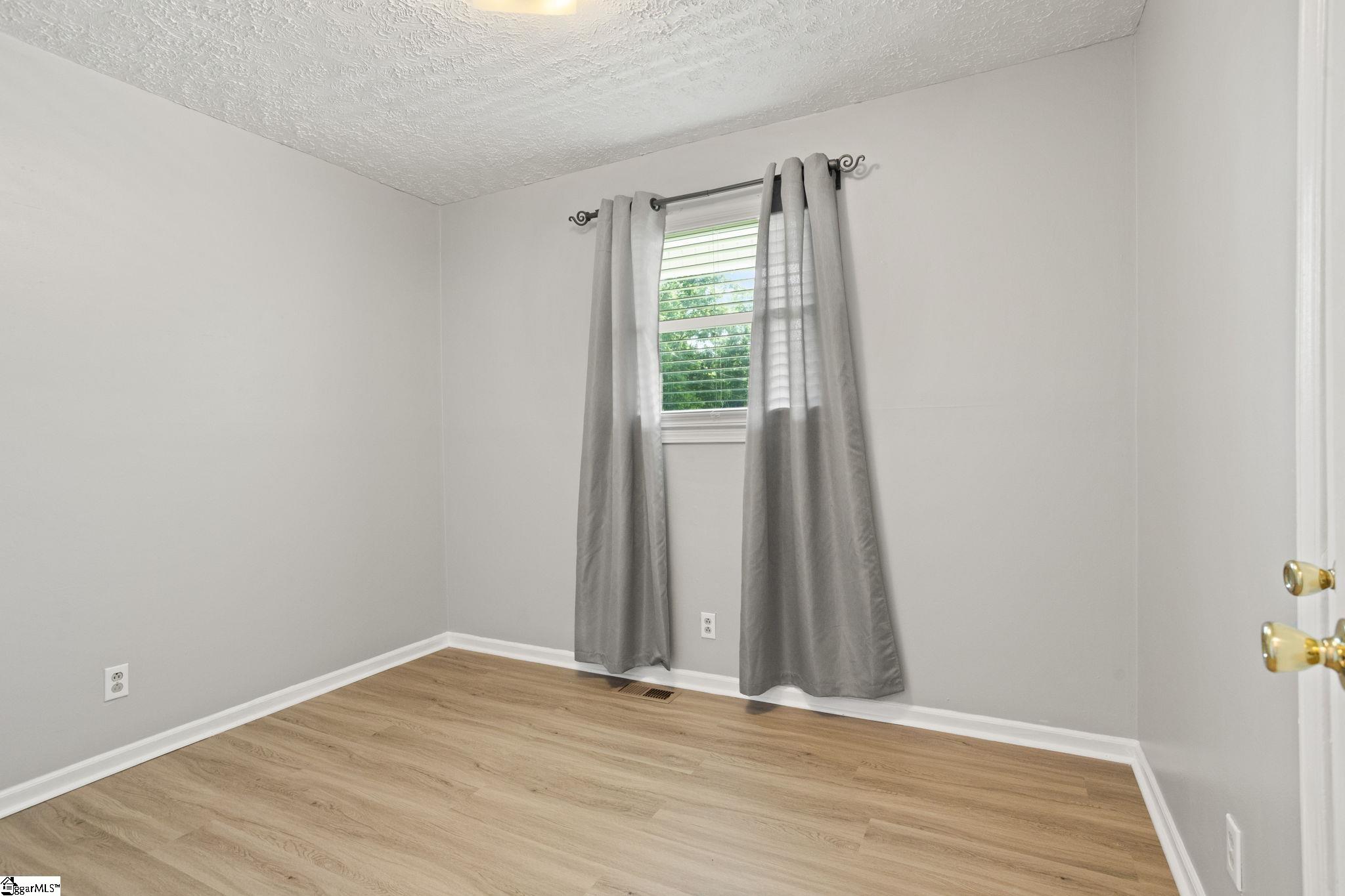 112 L, Williamston, South Carolina image 17
