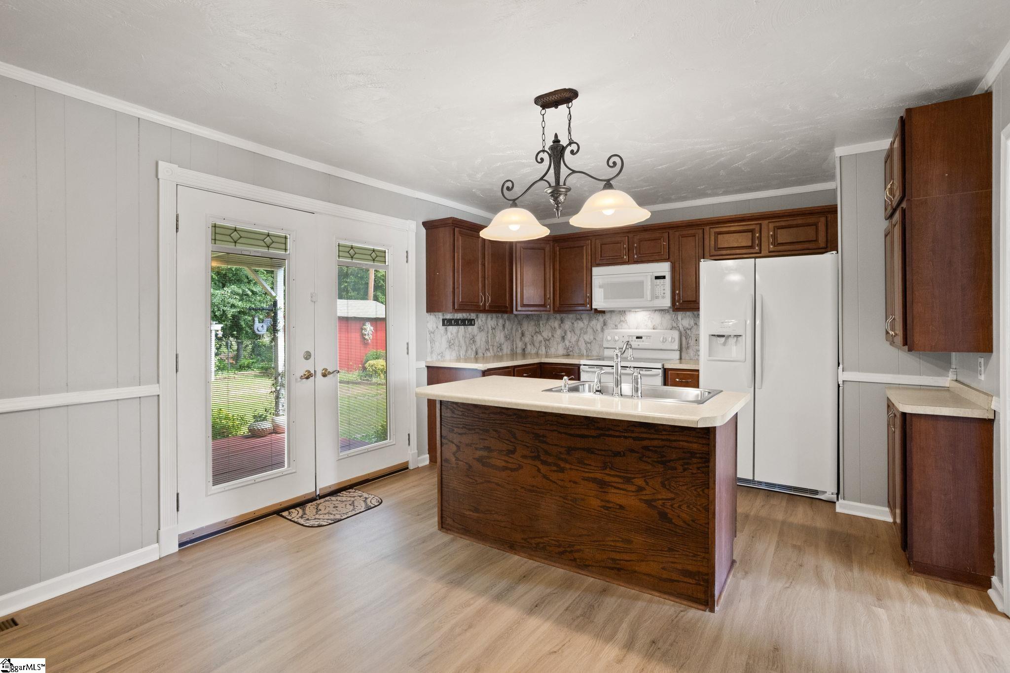 112 L, Williamston, South Carolina image 4