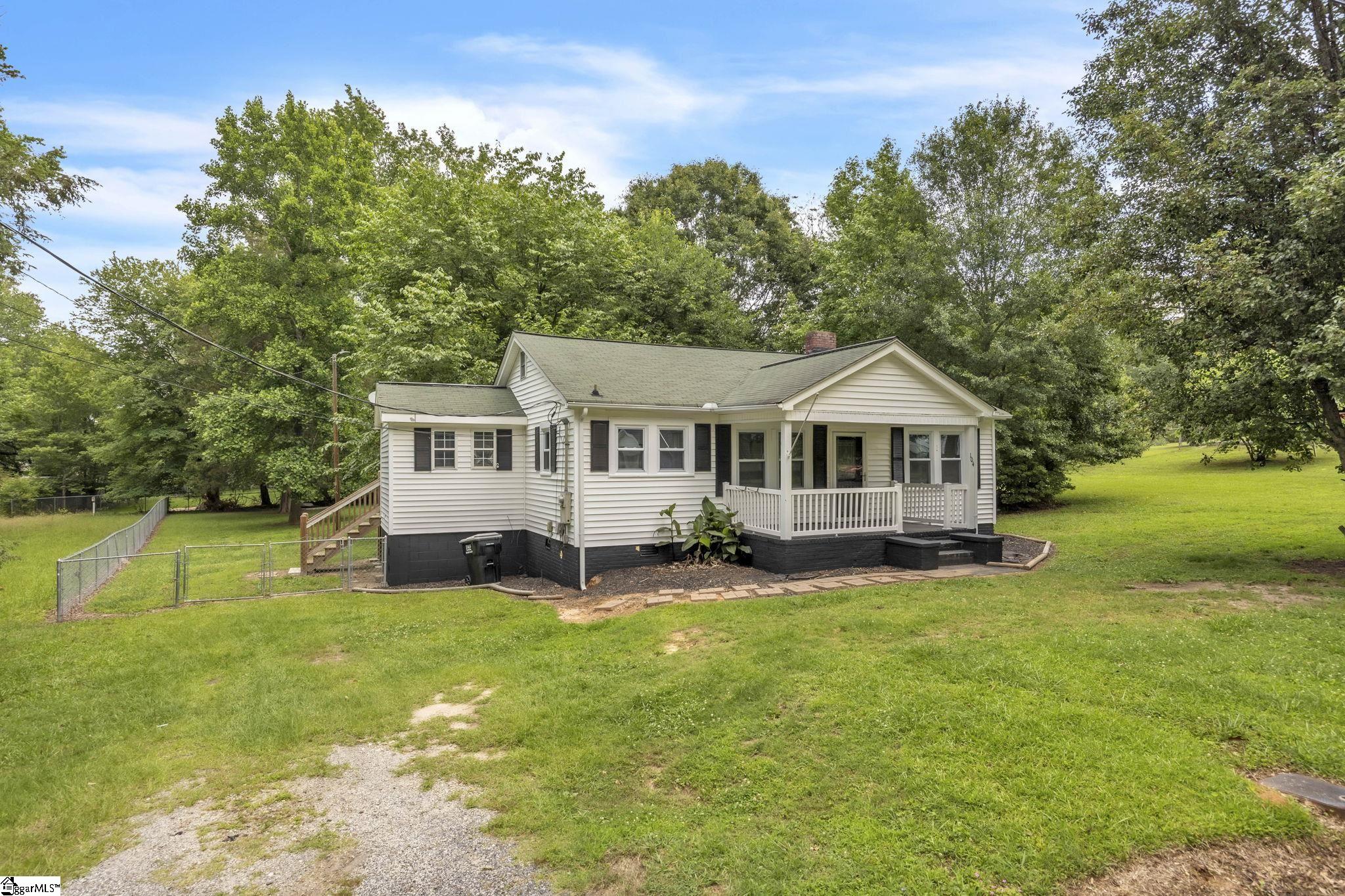 104 Herd, Belton, South Carolina image 2