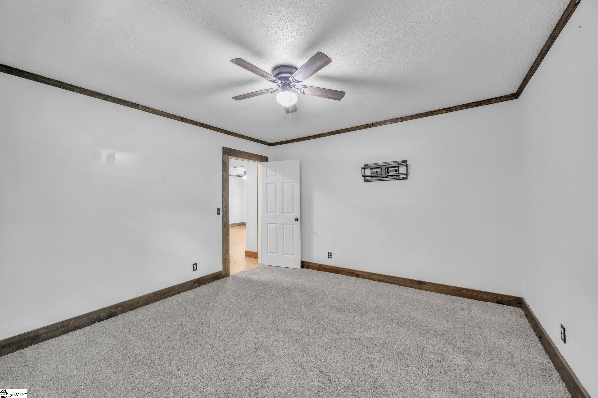 104 Herd, Belton, South Carolina image 18