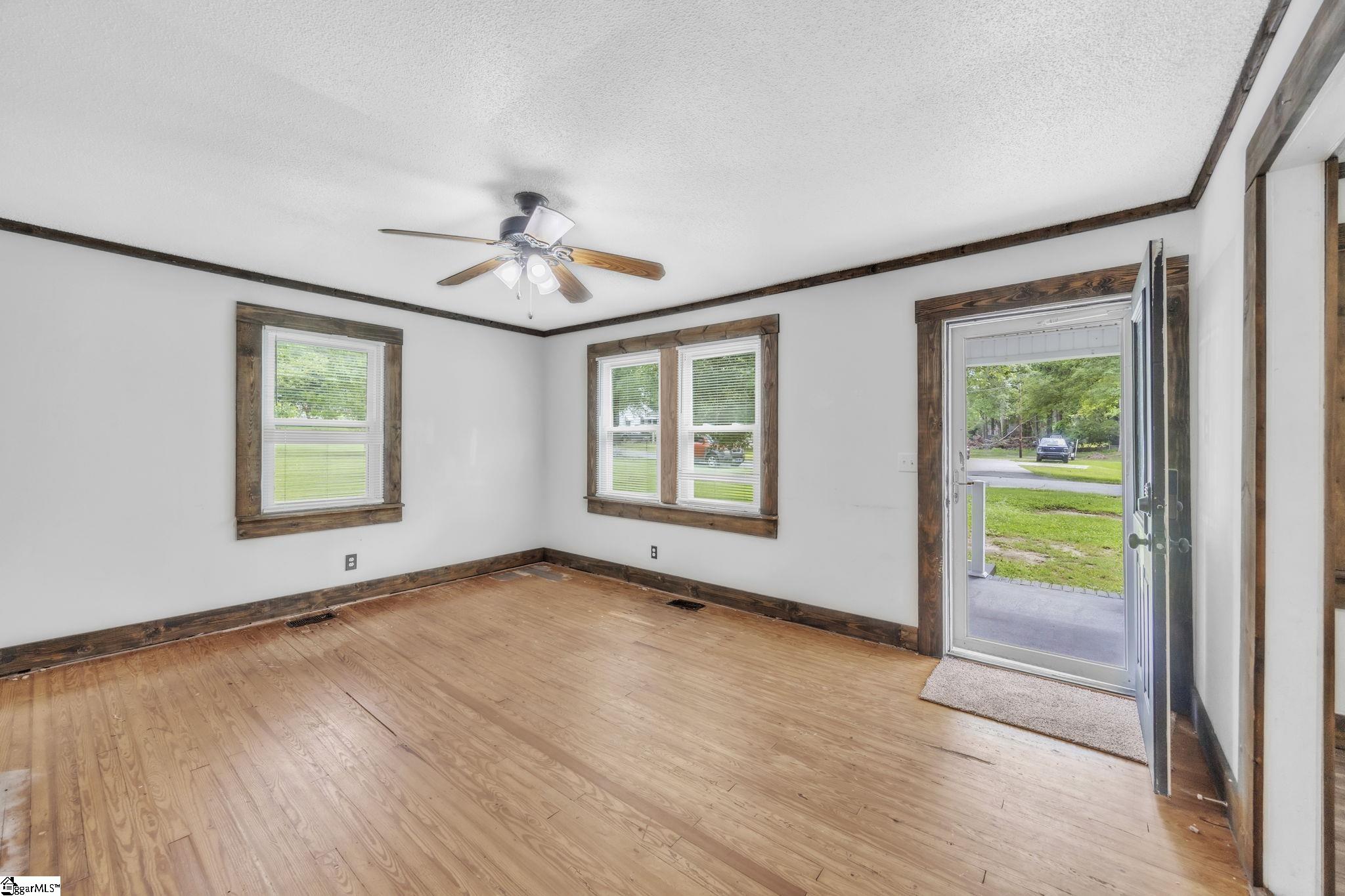 104 Herd, Belton, South Carolina image 3