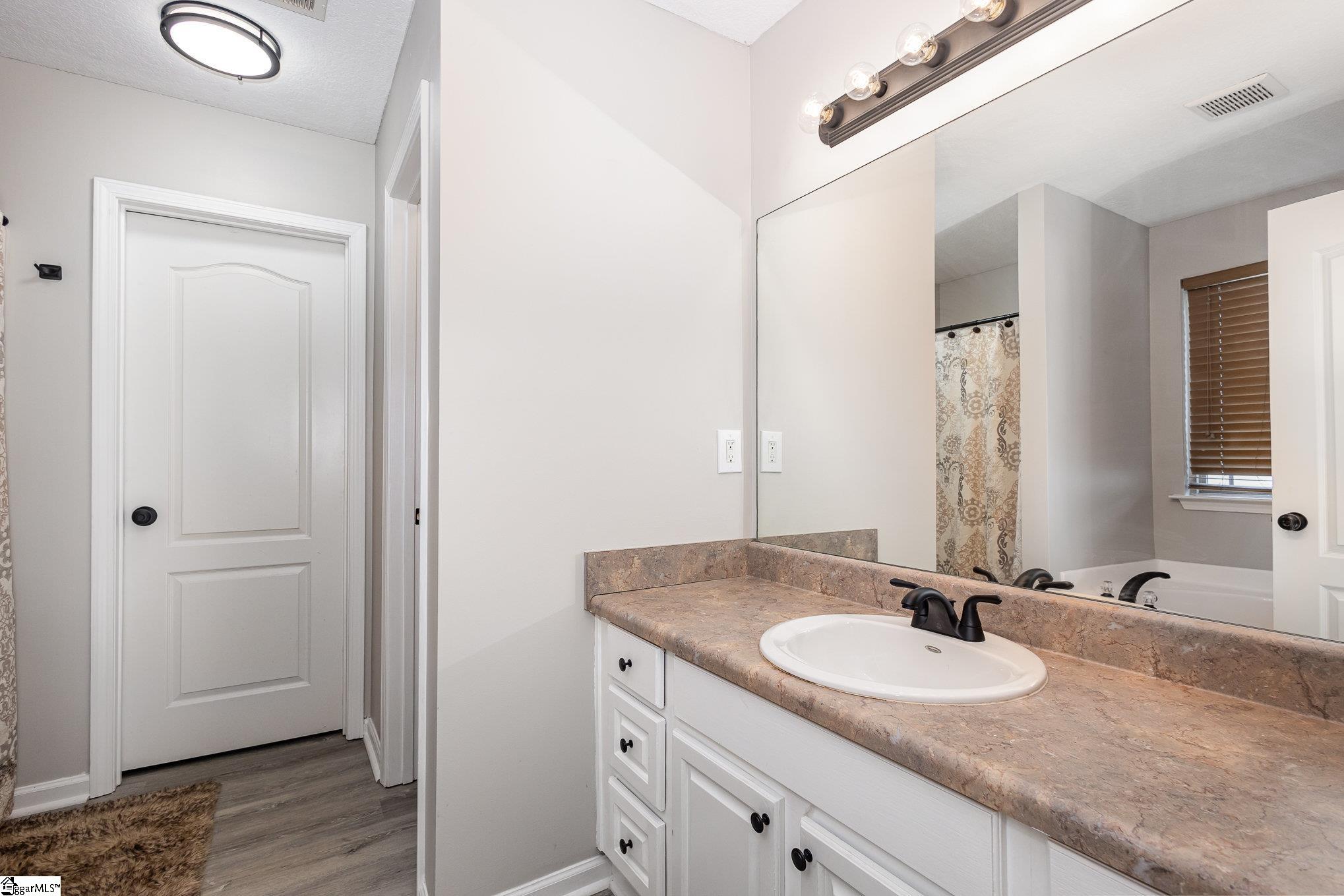 105 Queensland, Fountain Inn, South Carolina image 30