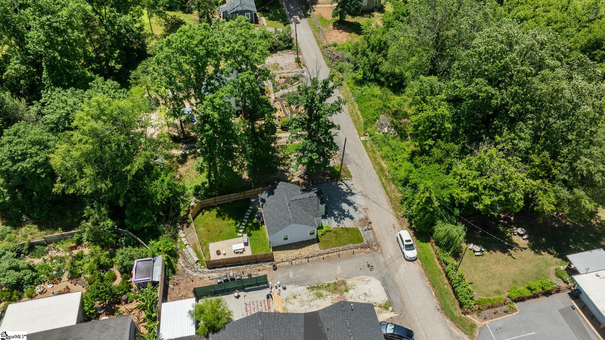 120 Aladdin, Greenville, South Carolina image 27
