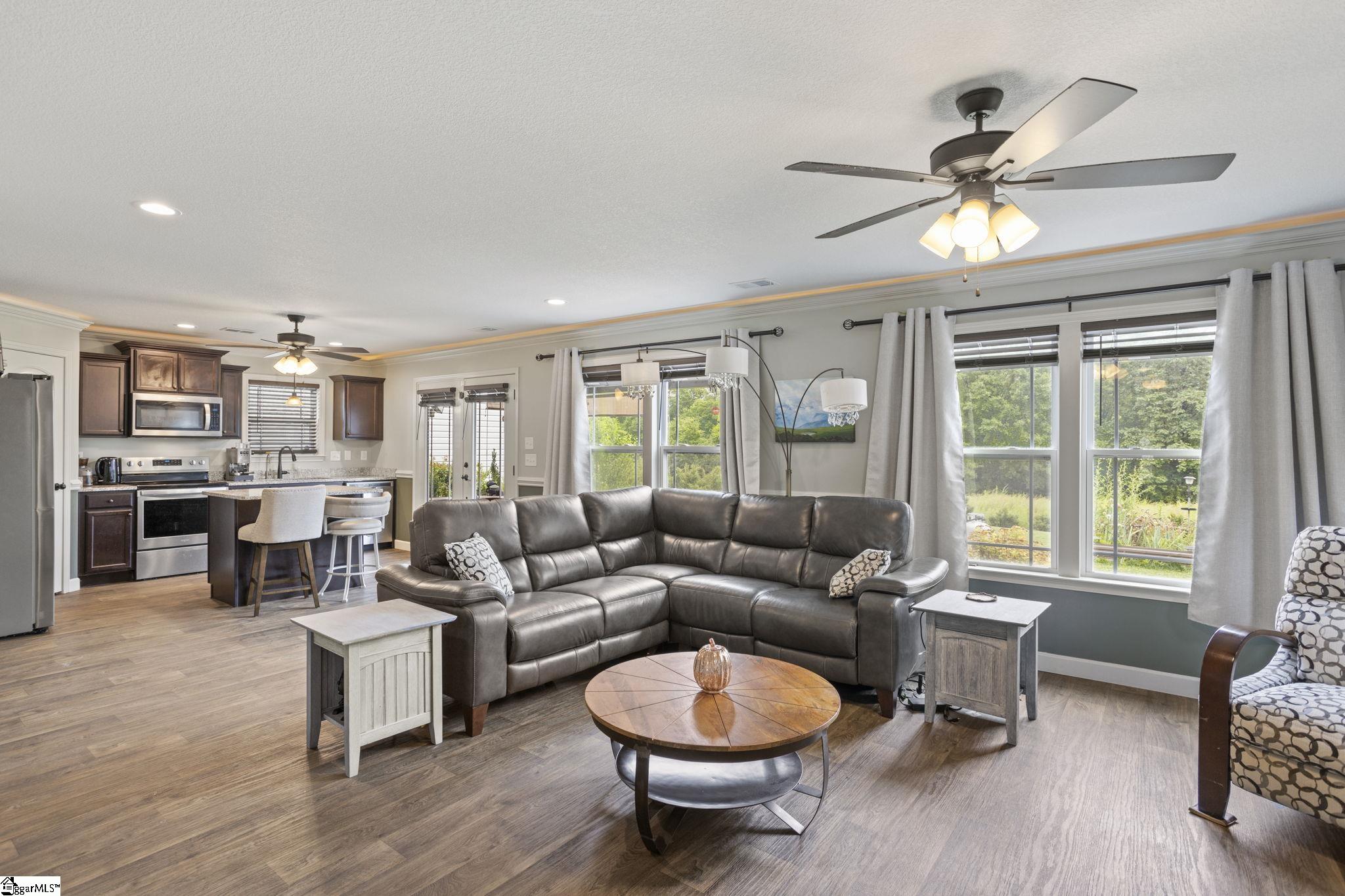 679 Spartan Commodor, Inman, South Carolina image 5
