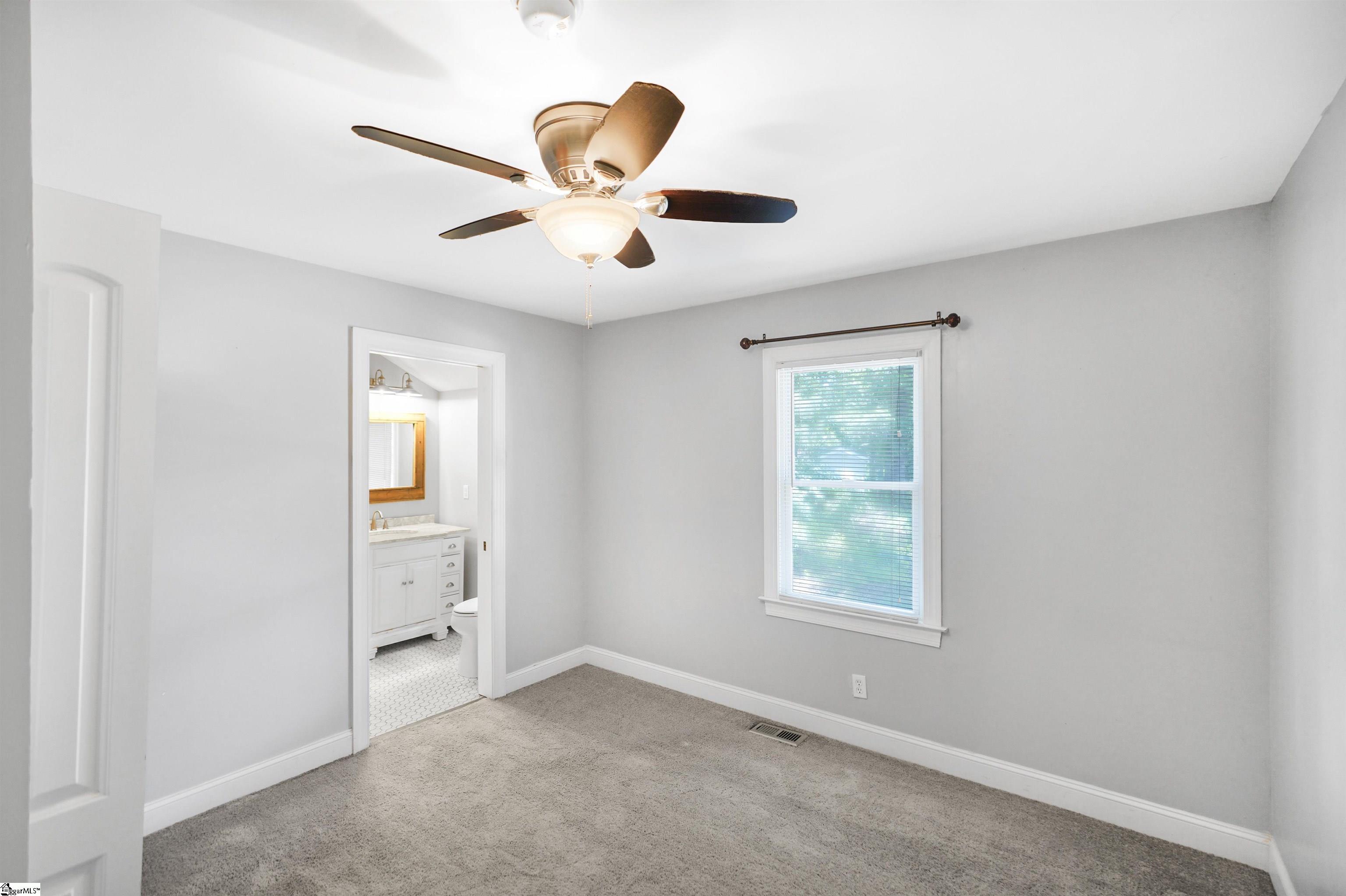 111 Looper, Pelzer, South Carolina image 21