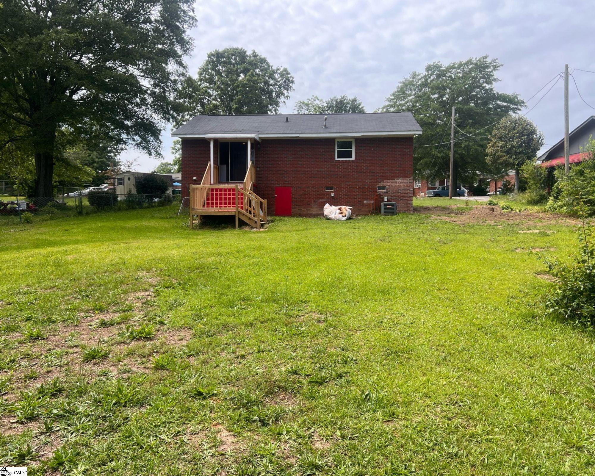 115 S Ames, Greenwood, South Carolina image 10