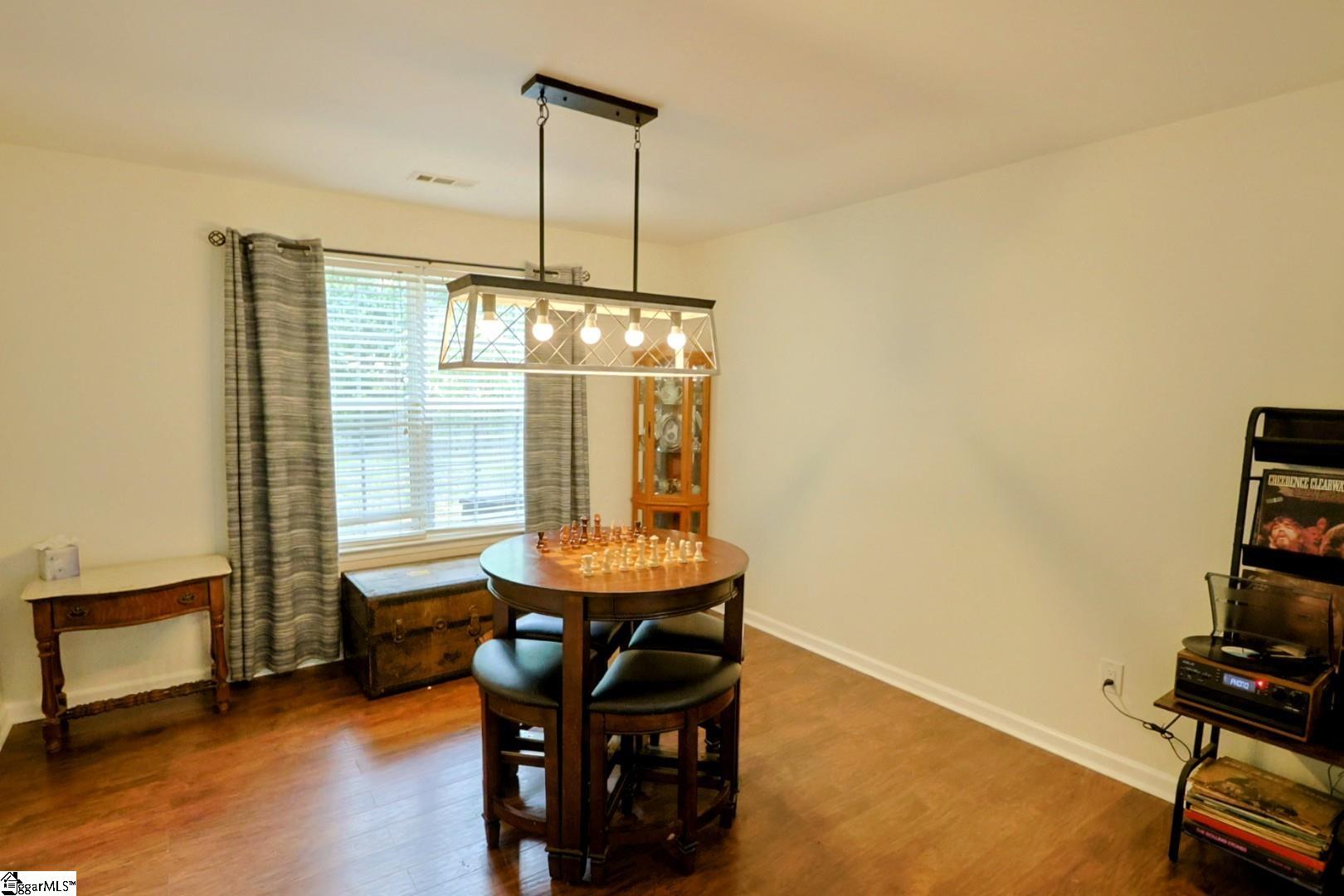 208 Catterick, Fountain Inn, South Carolina image 4