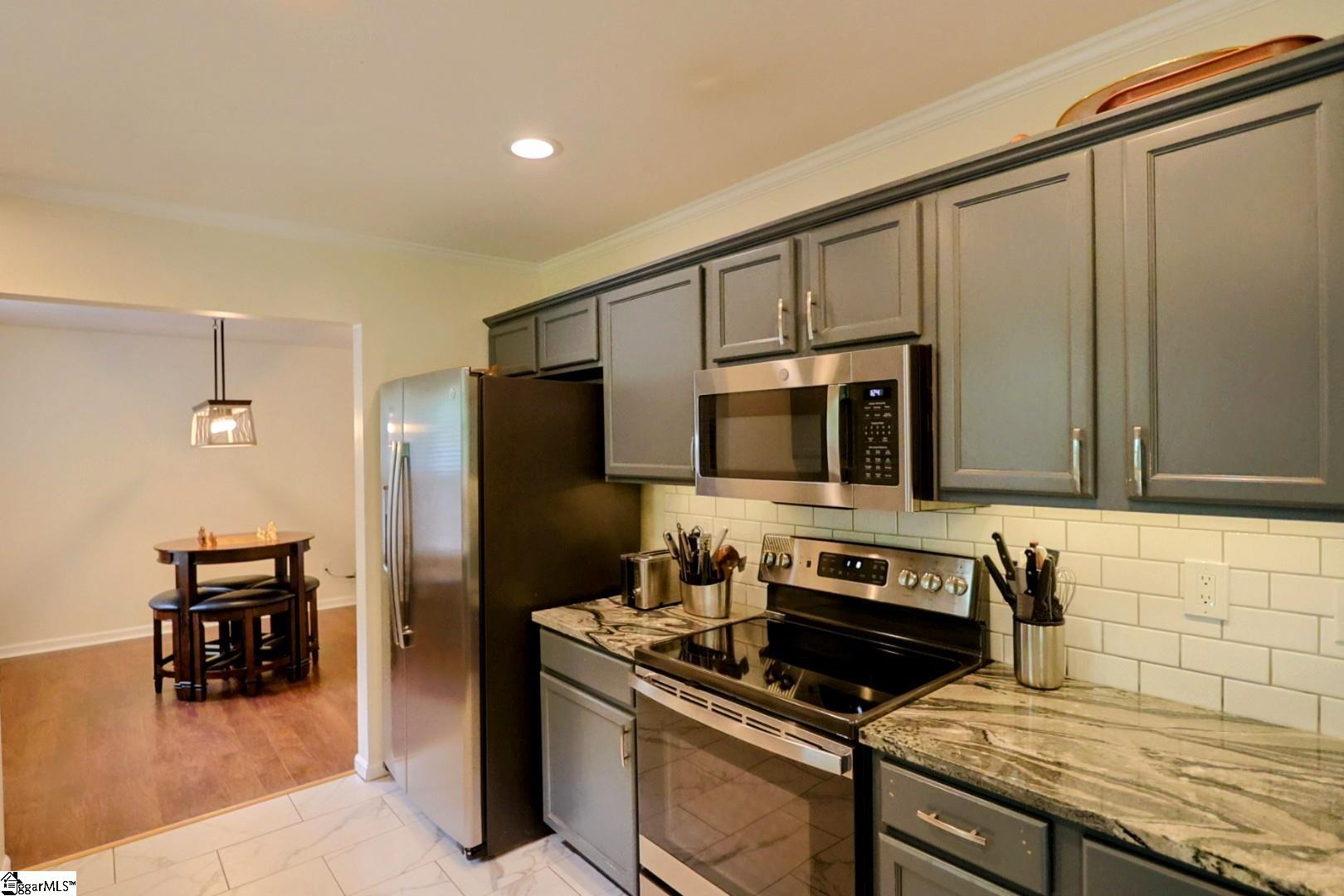 208 Catterick, Fountain Inn, South Carolina image 5