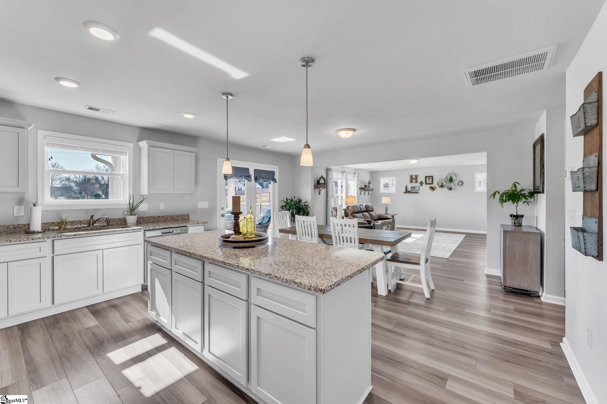 7096 Luna Mae, Boiling Springs, South Carolina image 5