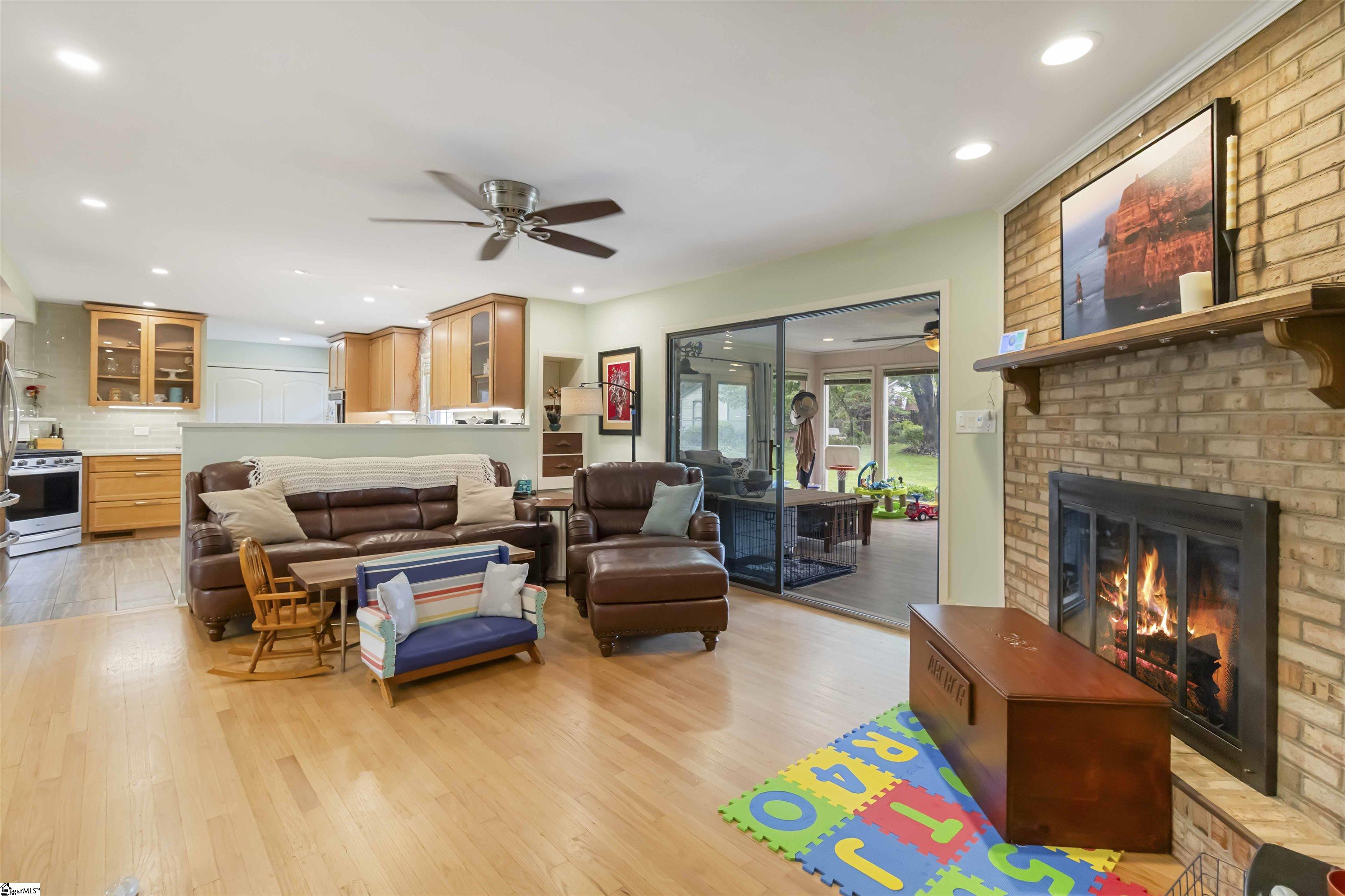 108 Oconee, Spartanburg, South Carolina image 2