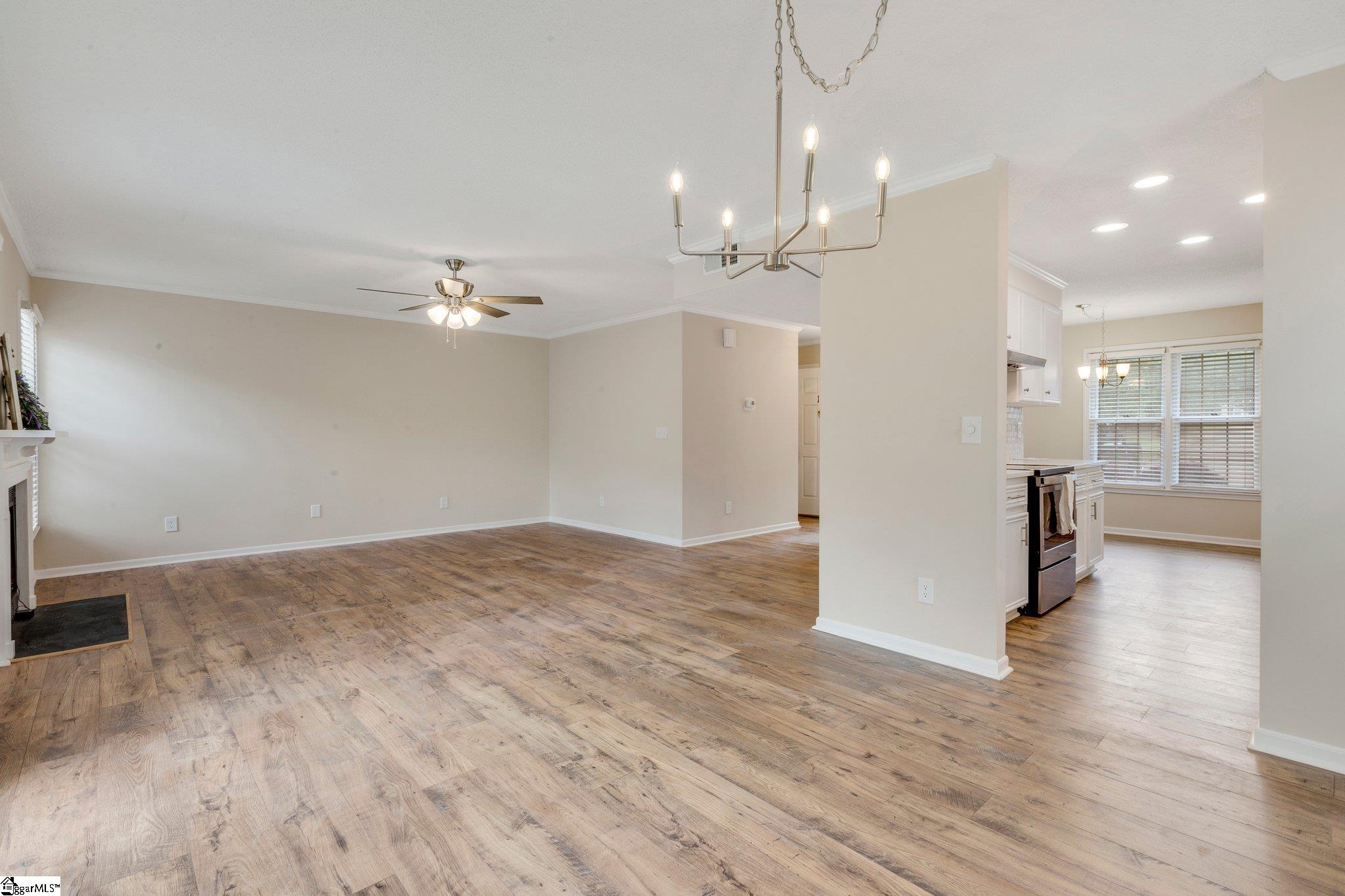 2001 Pelham #16, Greenville, South Carolina image 12