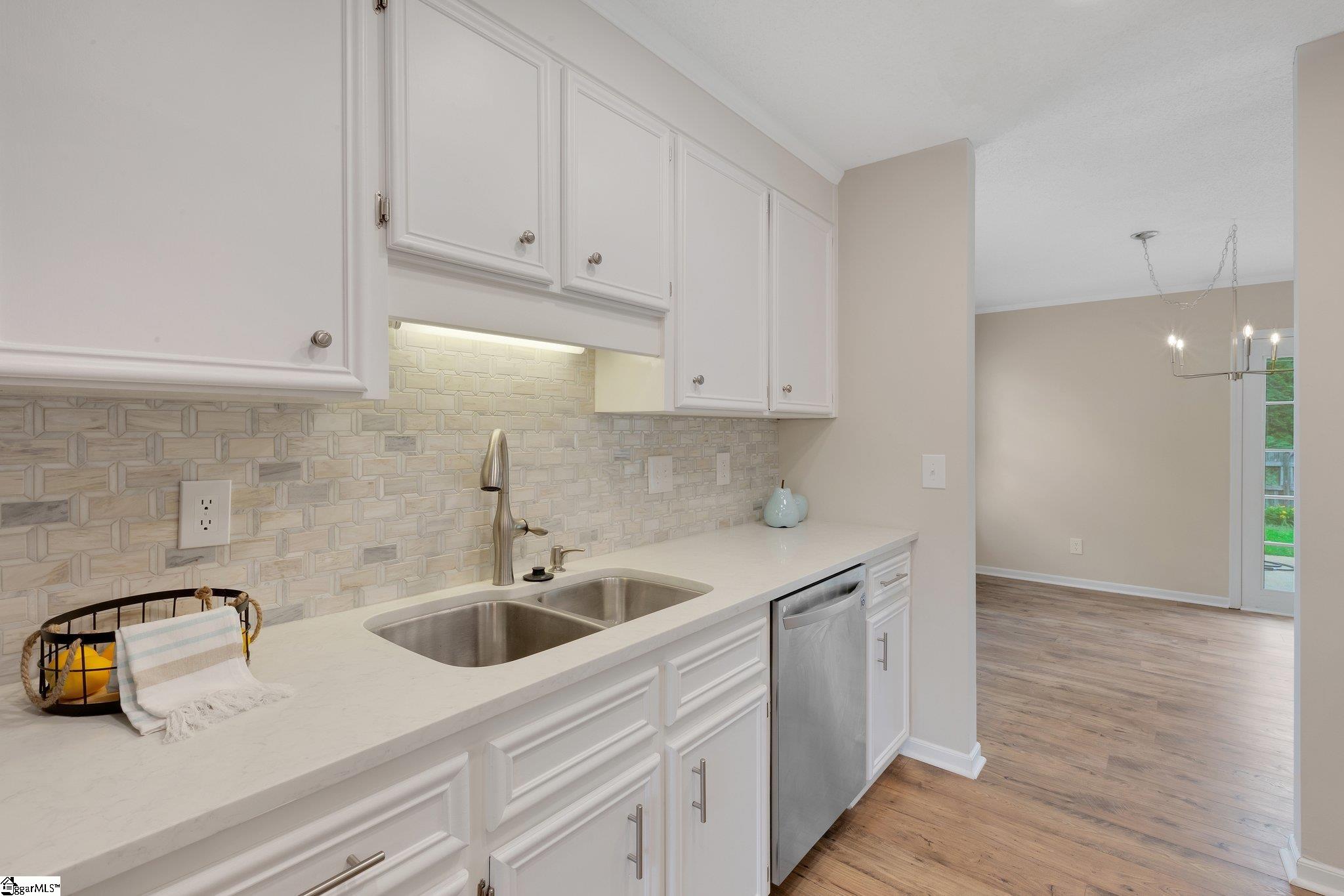 2001 Pelham #16, Greenville, South Carolina image 16
