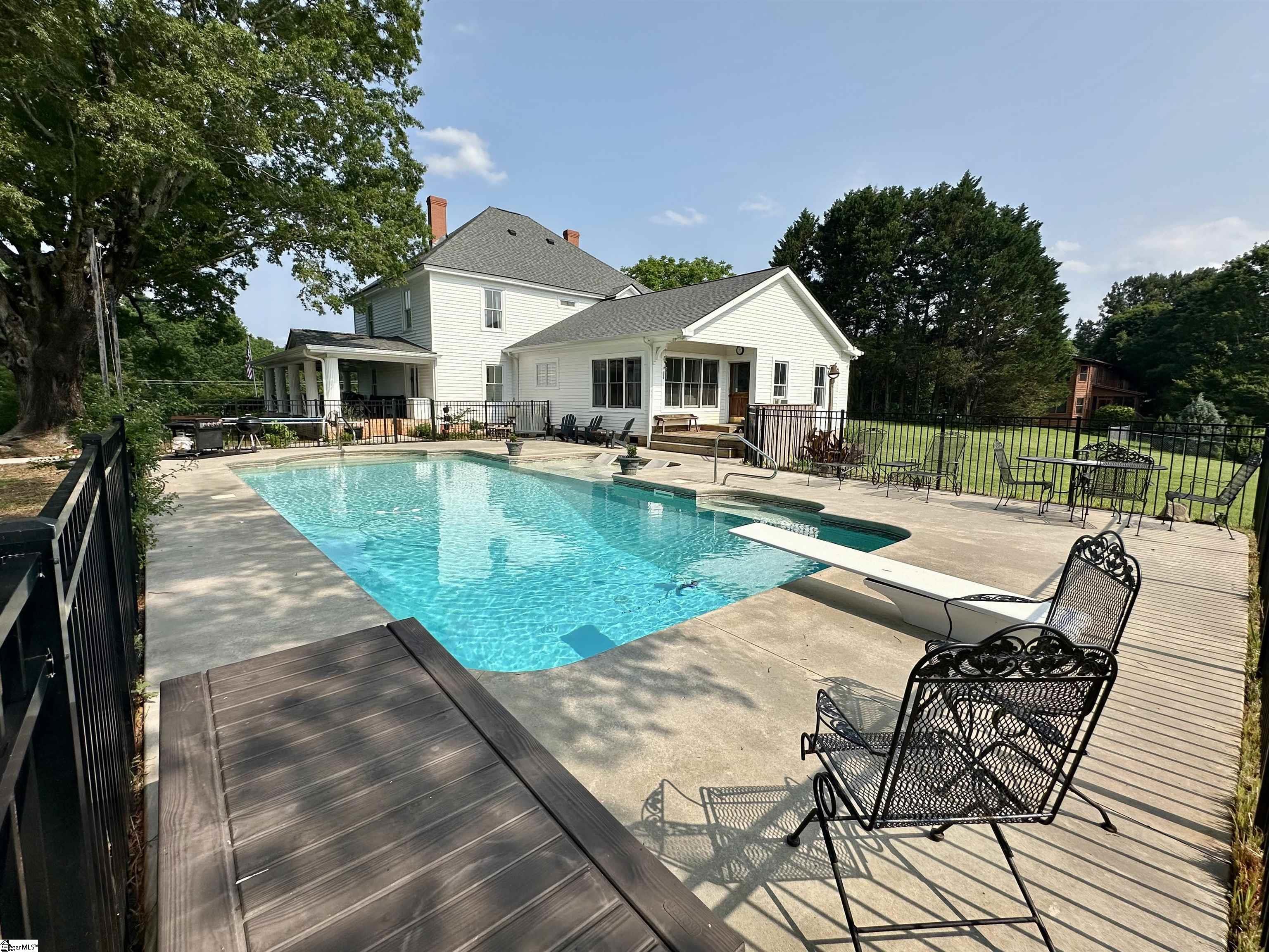 251 W Mcelhaney, Taylors, South Carolina image 3