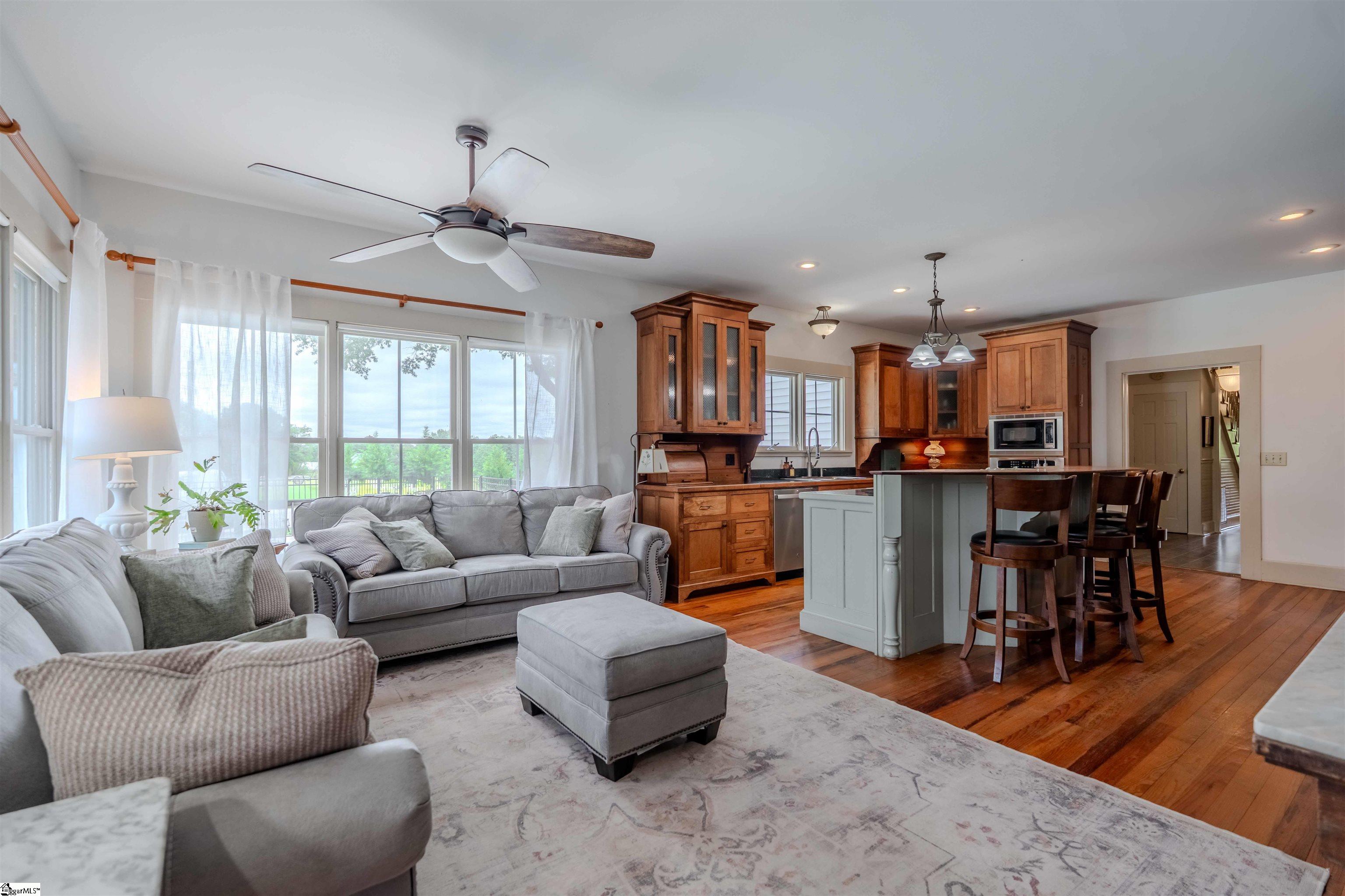 251 W Mcelhaney, Taylors, South Carolina image 6