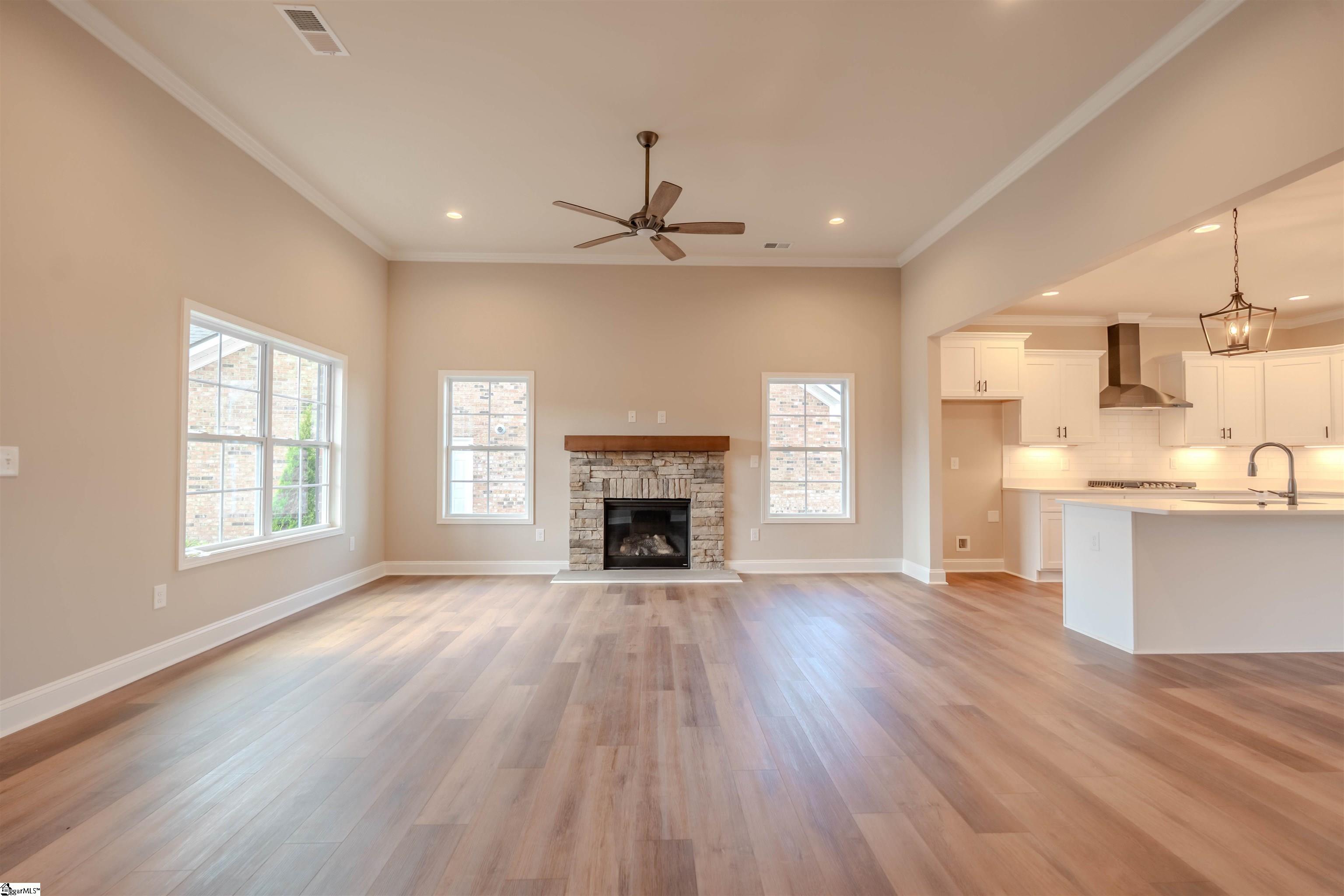 105 Willett, Taylors, South Carolina image 13